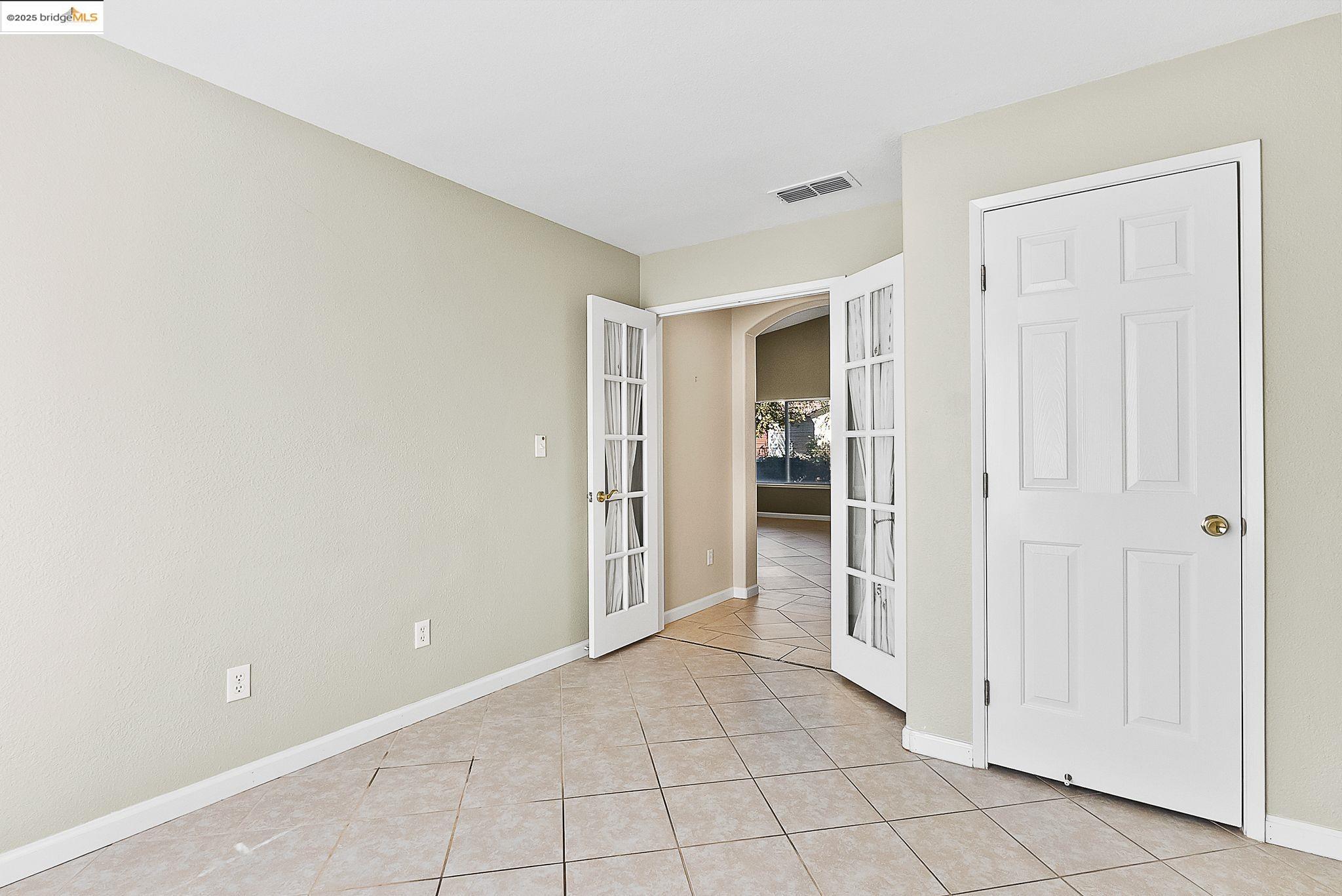 Detail Gallery Image 15 of 31 For 617 Twin Lakes Lane, Rio Vista,  CA 94571-5507 - 3 Beds | 2 Baths