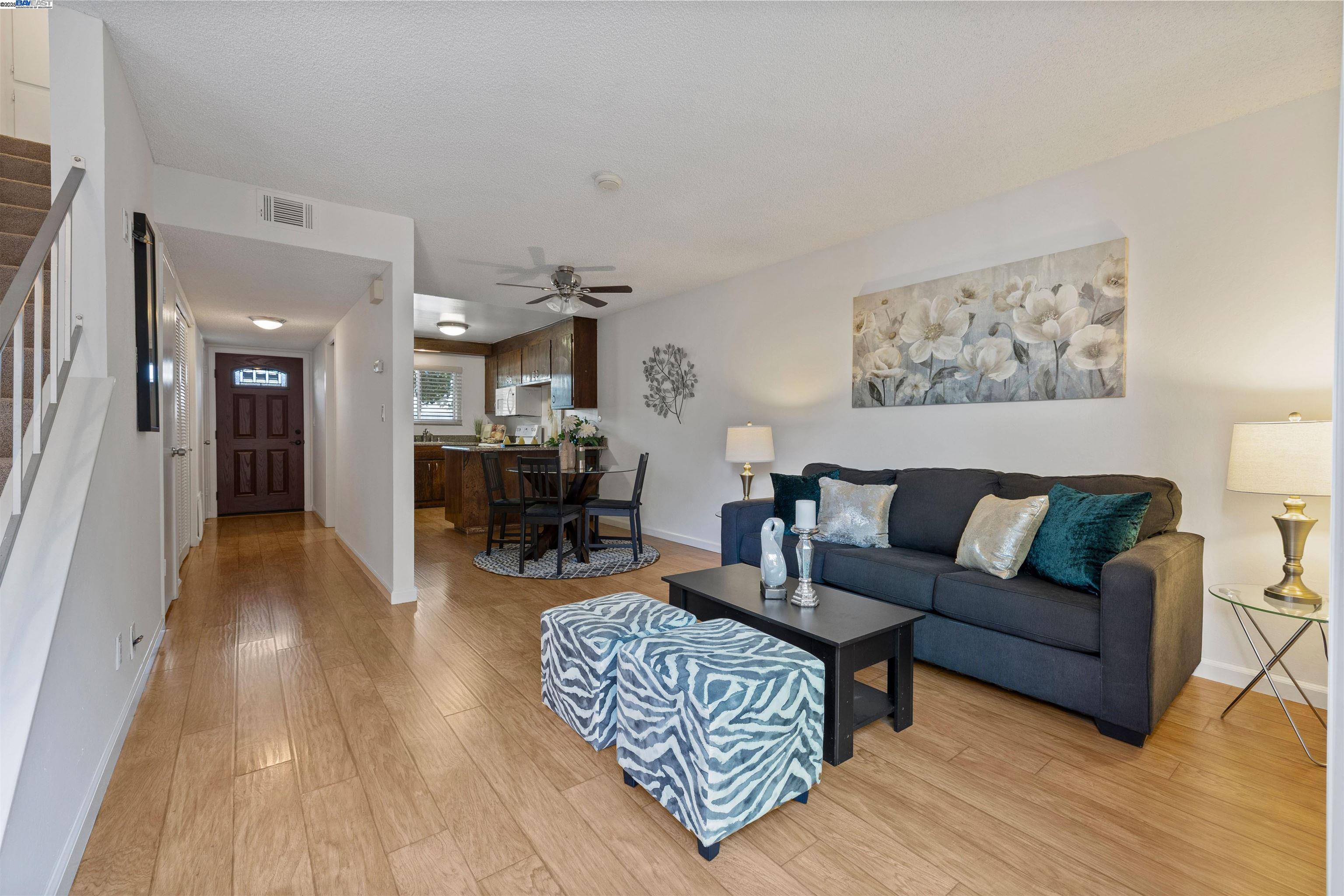 Detail Gallery Image 3 of 60 For 21053 Baker Rd, Castro Valley,  CA 94546 - 2 Beds | 1/1 Baths