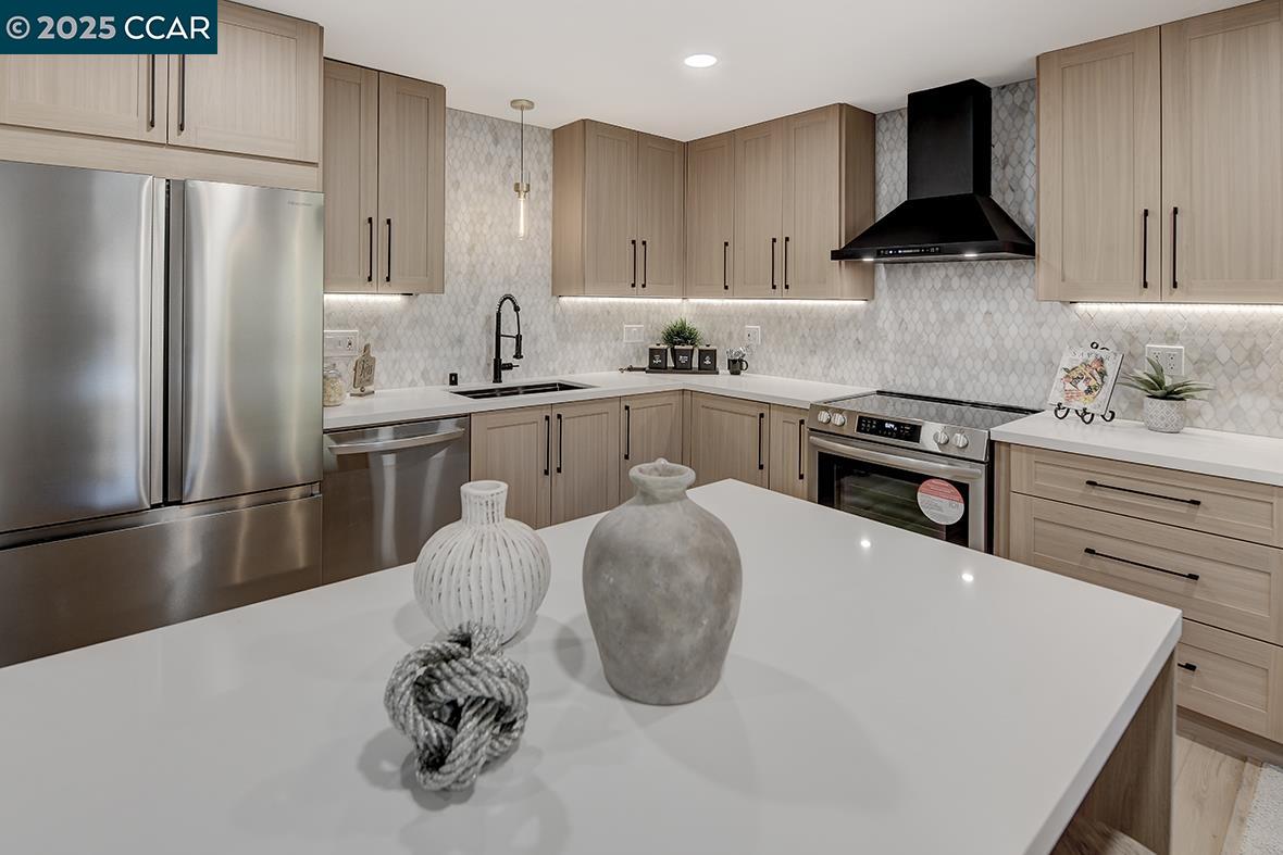 Photo #13: 41115254 Listing: Photo #13