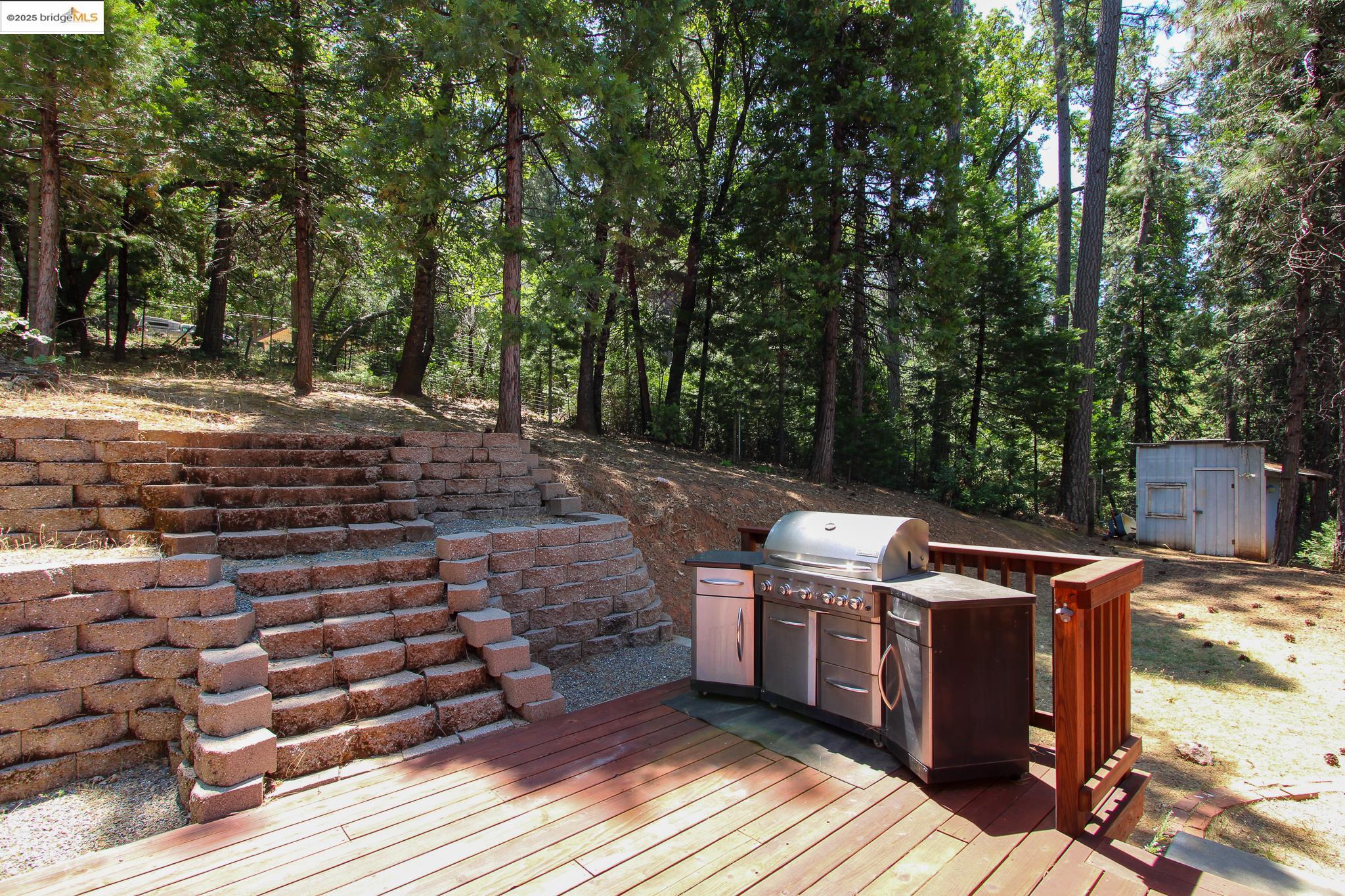 Detail Gallery Image 14 of 41 For 2936 E Highway 4, Murphys,  CA 95247 - 3 Beds | 2 Baths