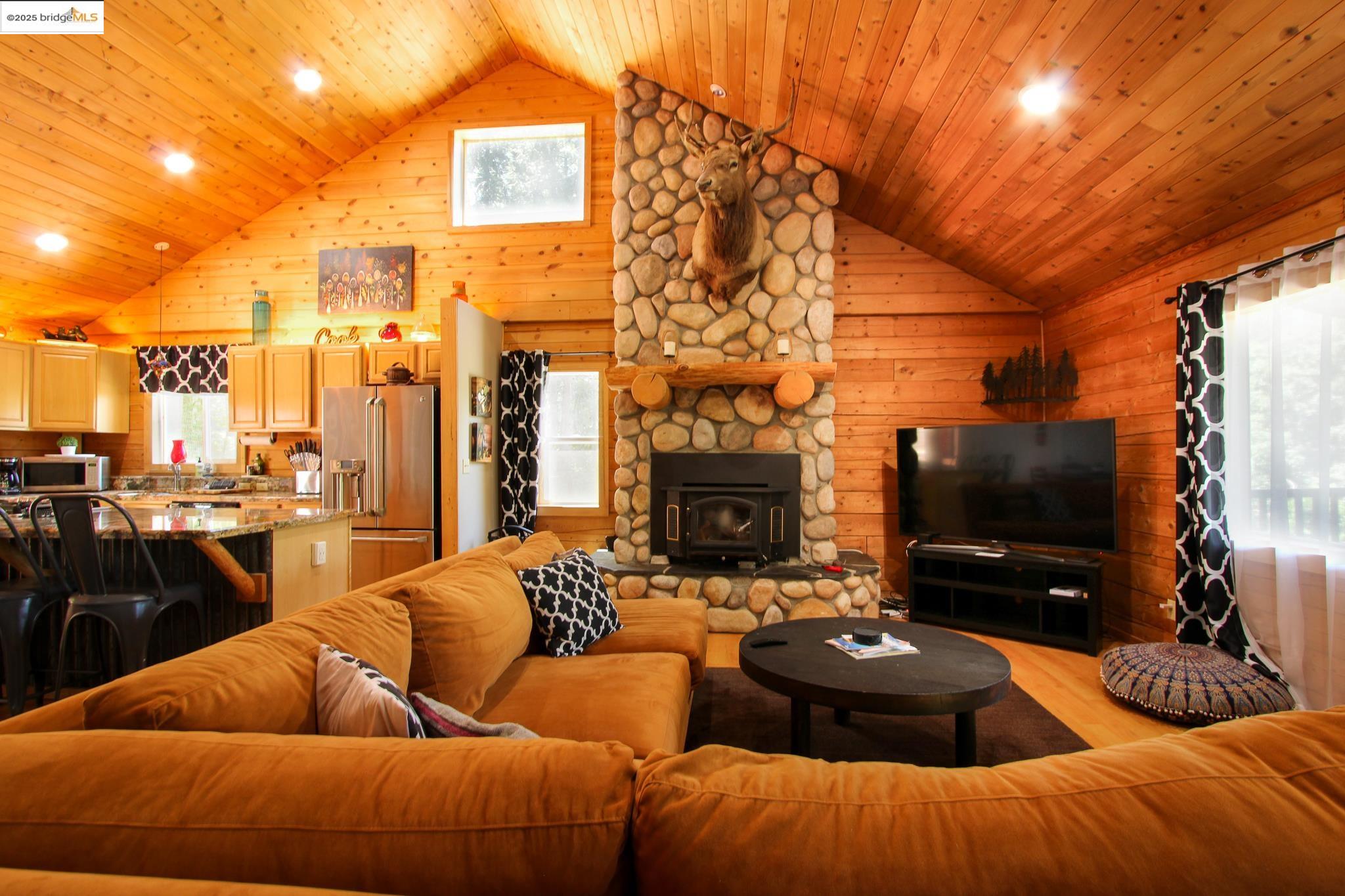 Detail Gallery Image 18 of 41 For 2936 E Highway 4, Murphys,  CA 95247 - 3 Beds | 2 Baths