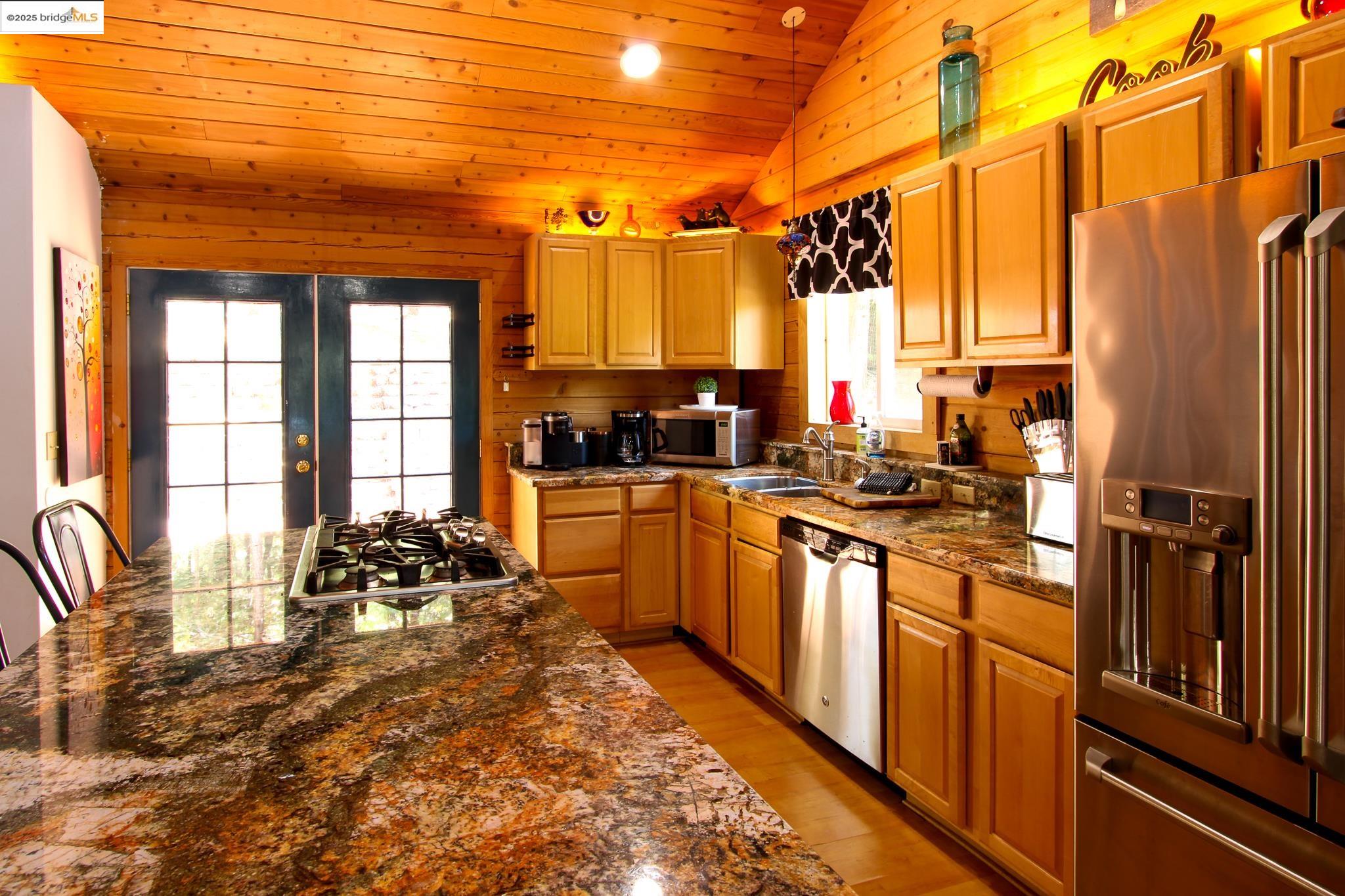 Detail Gallery Image 23 of 41 For 2936 E Highway 4, Murphys,  CA 95247 - 3 Beds | 2 Baths