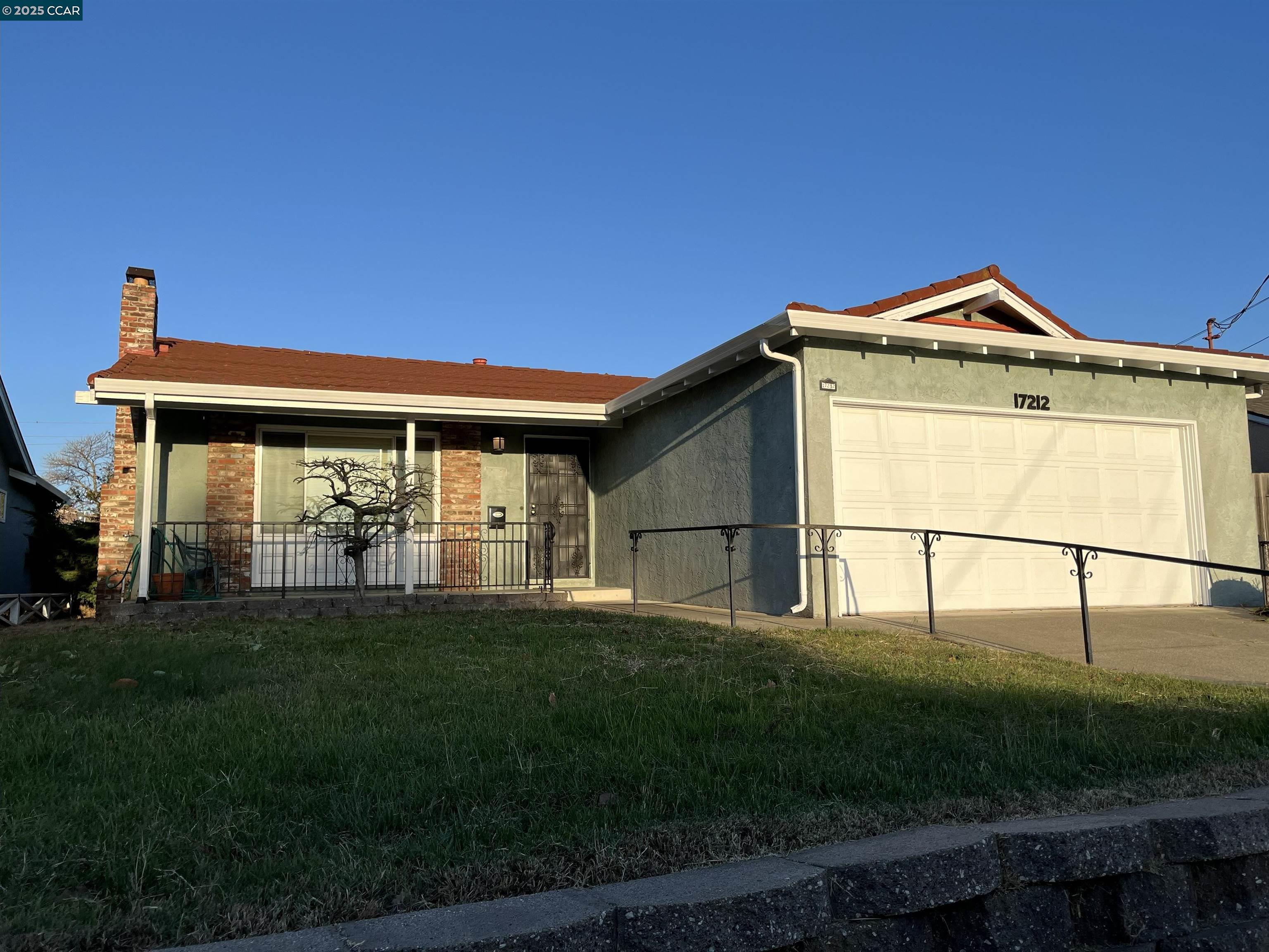 Front Image Thumbnail for CC41115271