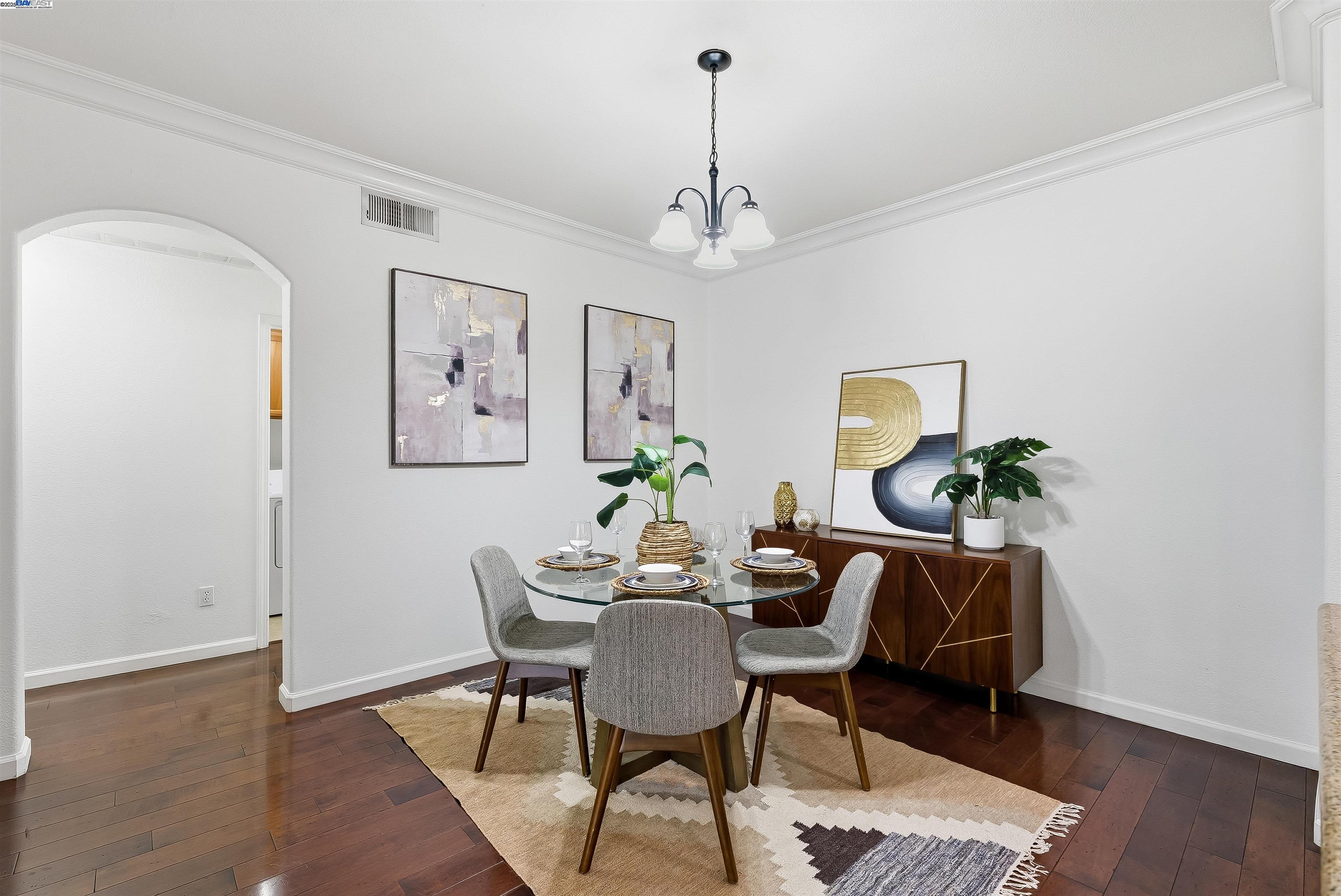 Detail Gallery Image 11 of 31 For 4126 Clarinbridge Cir, Dublin,  CA 94568-7210 - 2 Beds | 2 Baths