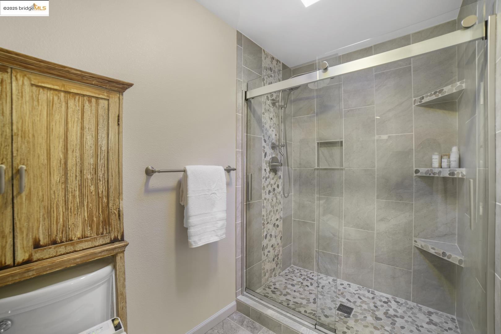 Detail Gallery Image 20 of 60 For 3604 Fourteen Mile Dr, Stockton,  CA 95219 - 5 Beds | 3 Baths