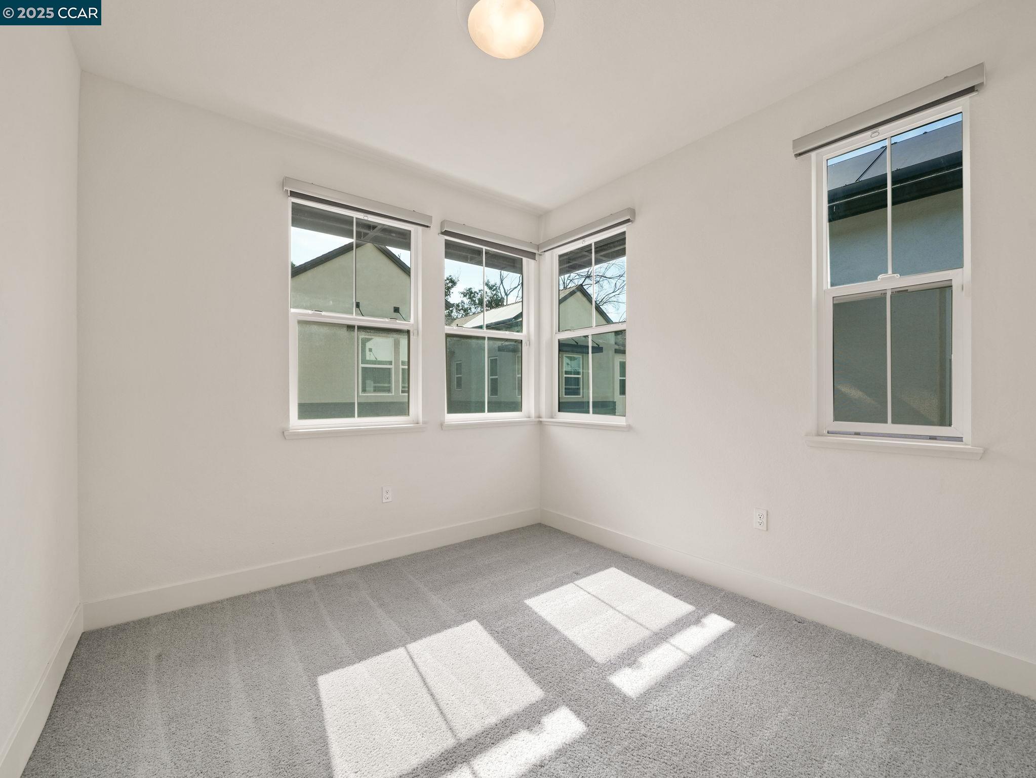 Photo #15: 41115277 Listing: Photo #15