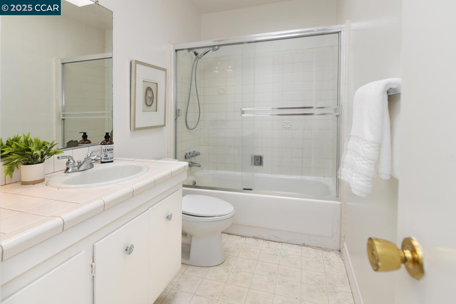 Detail Gallery Image 24 of 33 For 3440 Perada Drive, Walnut Creek,  CA 94598 - 4 Beds | 3 Baths