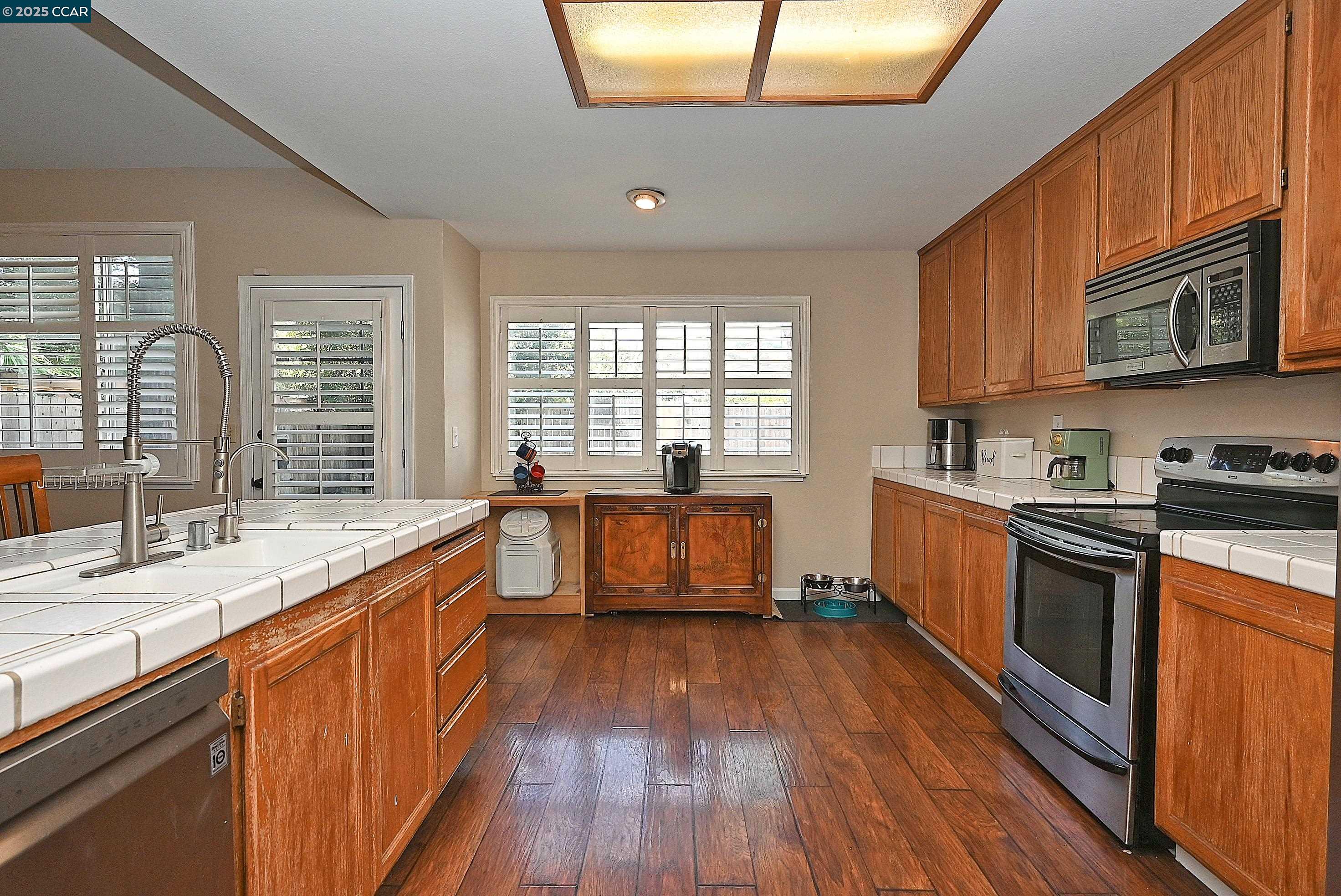 Detail Gallery Image 9 of 22 For 1120 Fox Hound Rd, Vacaville,  CA 95687 - 3 Beds | 2 Baths