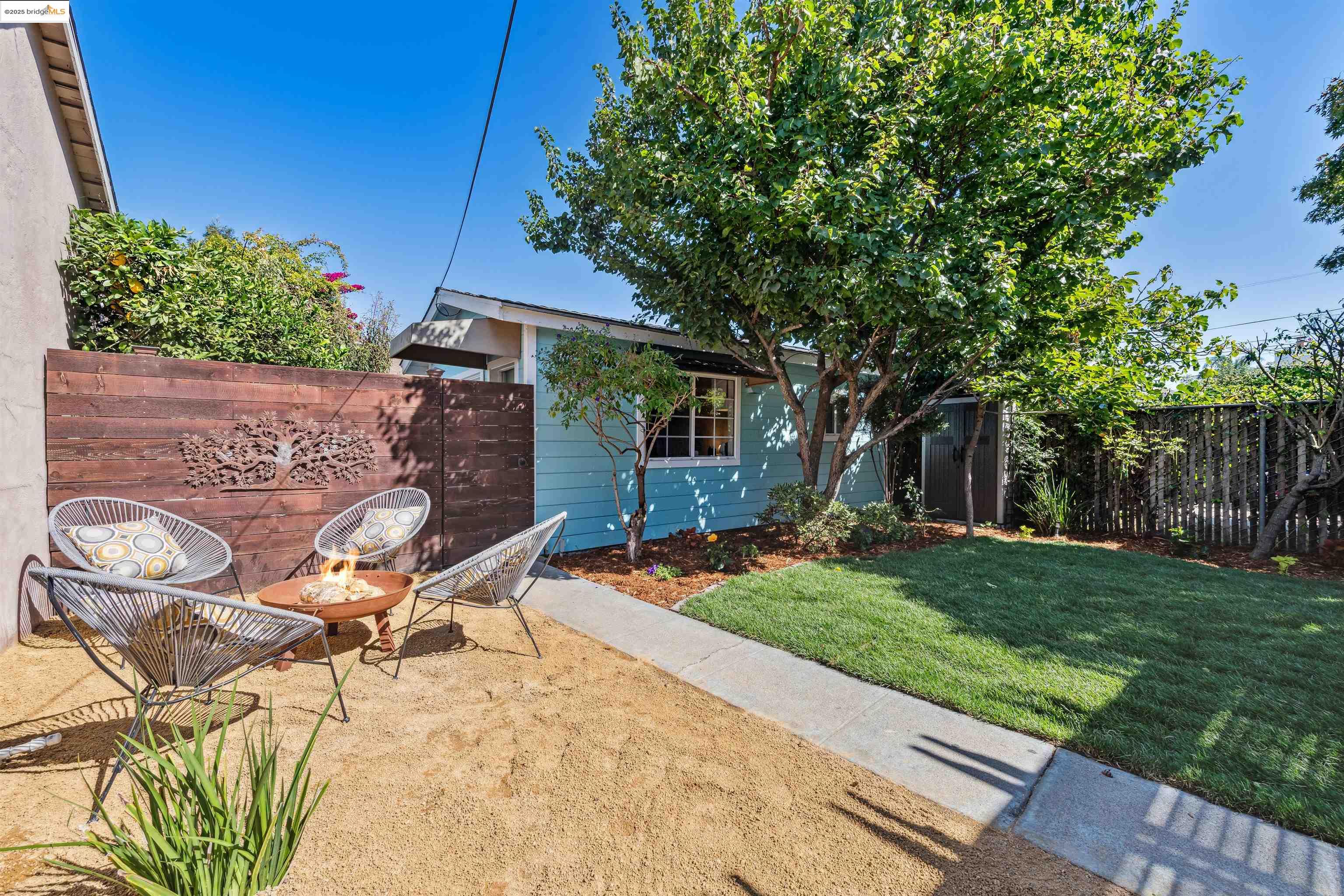 Detail Gallery Image 31 of 49 For 2839 Washington St, Alameda,  CA 94501 - 3 Beds | 2 Baths