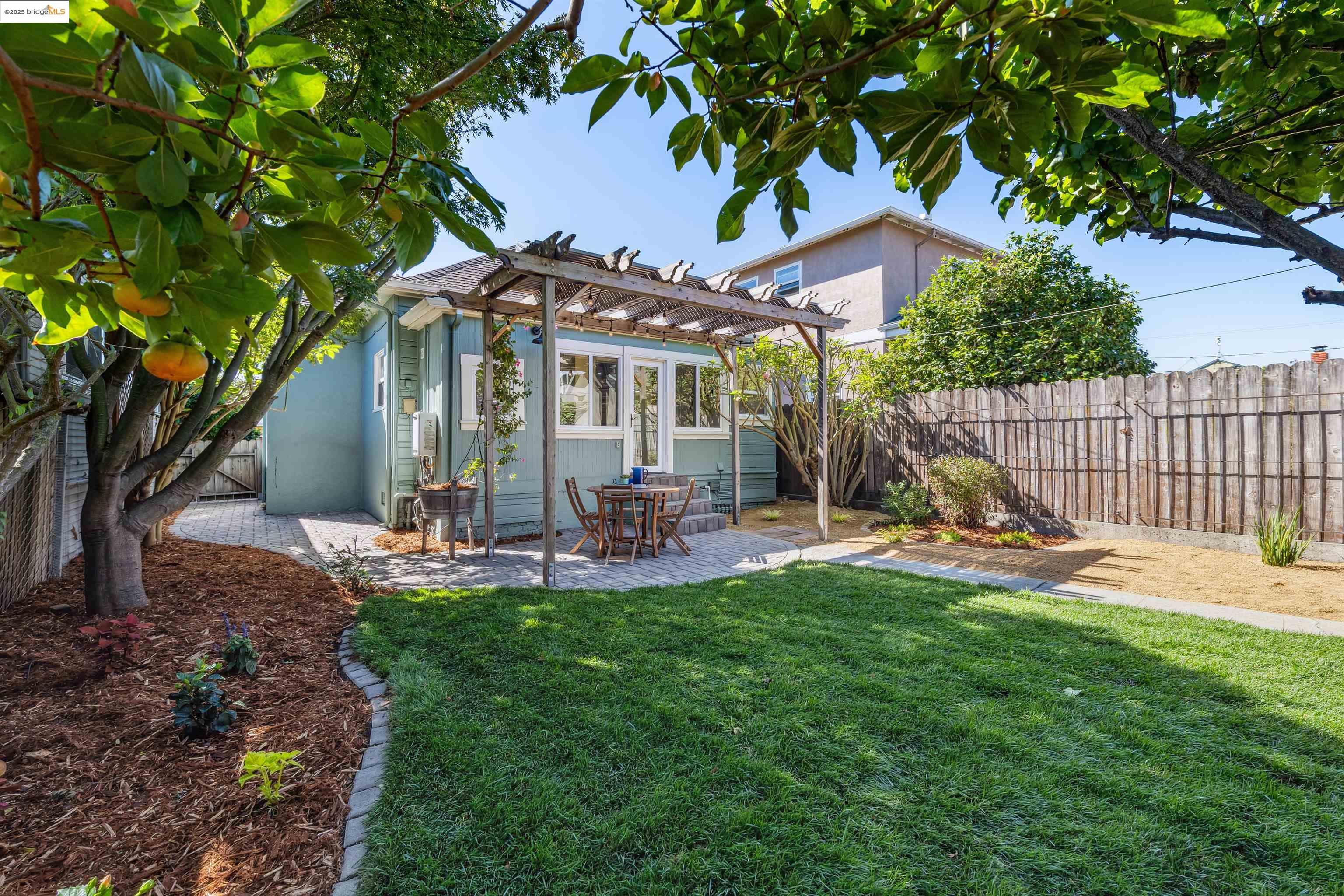 Detail Gallery Image 43 of 49 For 2839 Washington St, Alameda,  CA 94501 - 3 Beds | 2 Baths