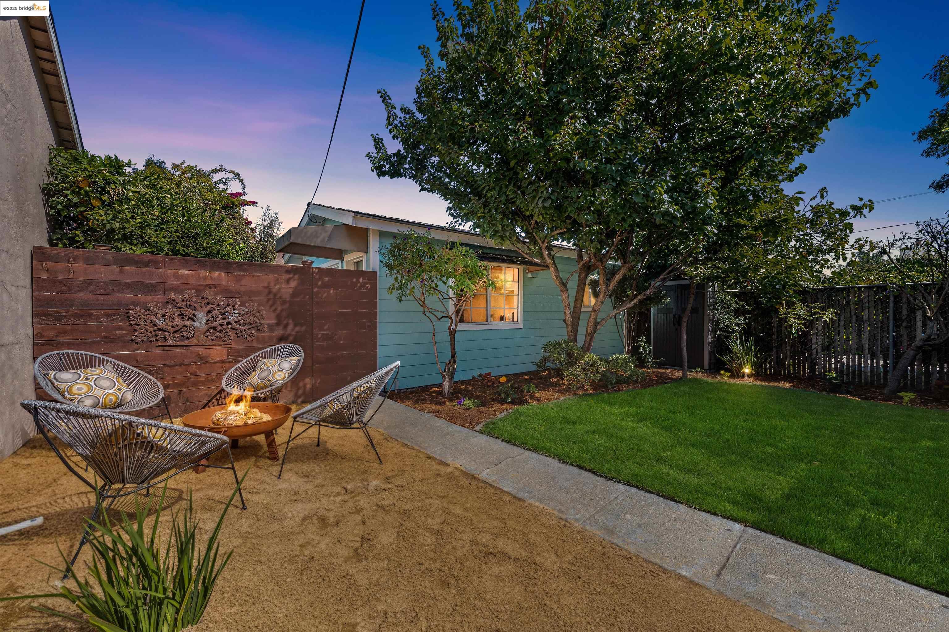 Detail Gallery Image 47 of 49 For 2839 Washington St, Alameda,  CA 94501 - 3 Beds | 2 Baths