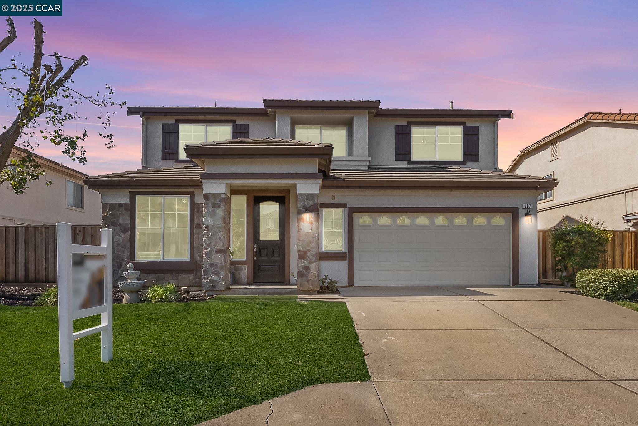 Front Image Thumbnail for CC41115295