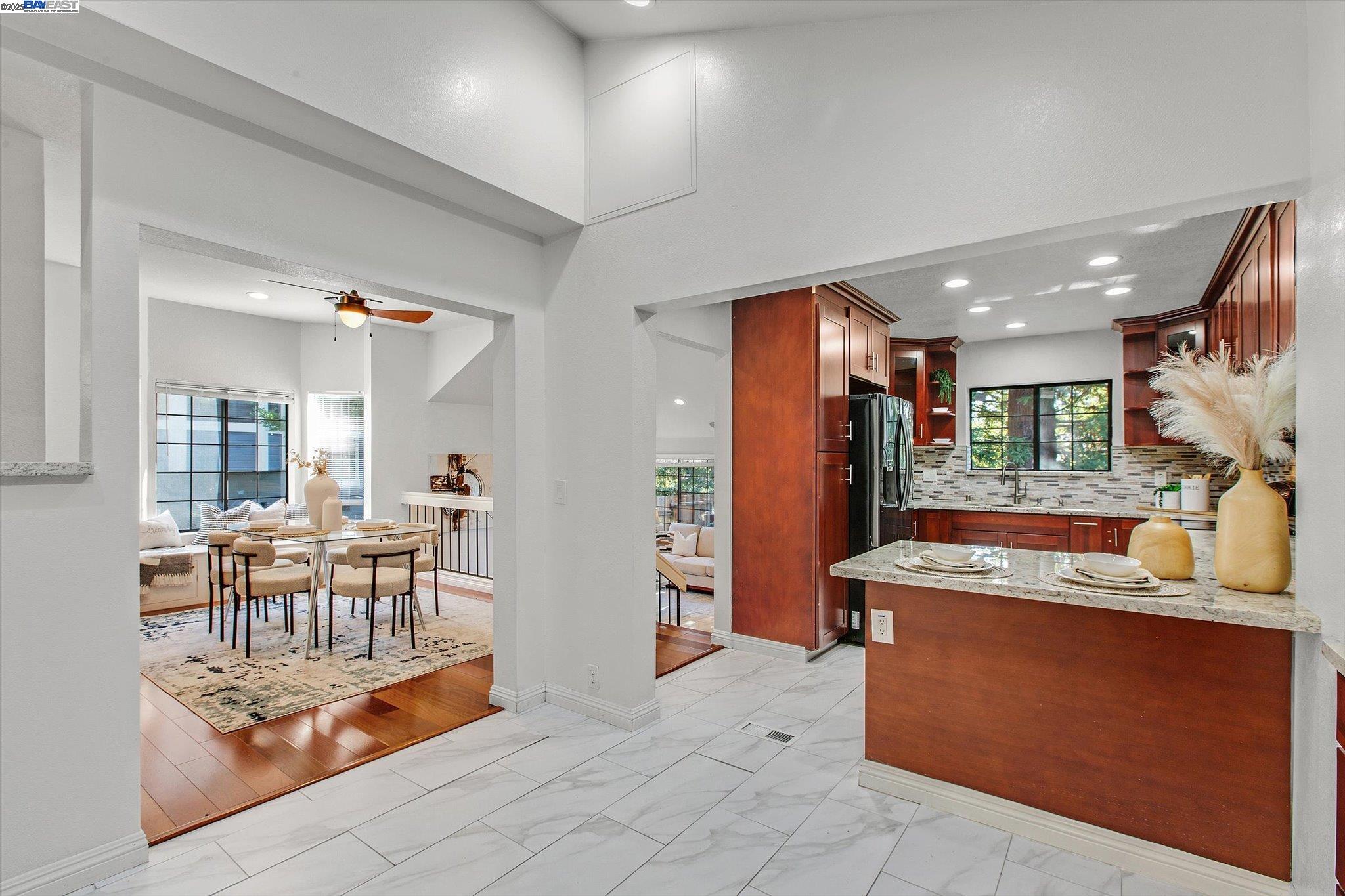 Detail Gallery Image 9 of 37 For 600 Praderia Cir, Fremont,  CA 94539 - 3 Beds | 3 Baths