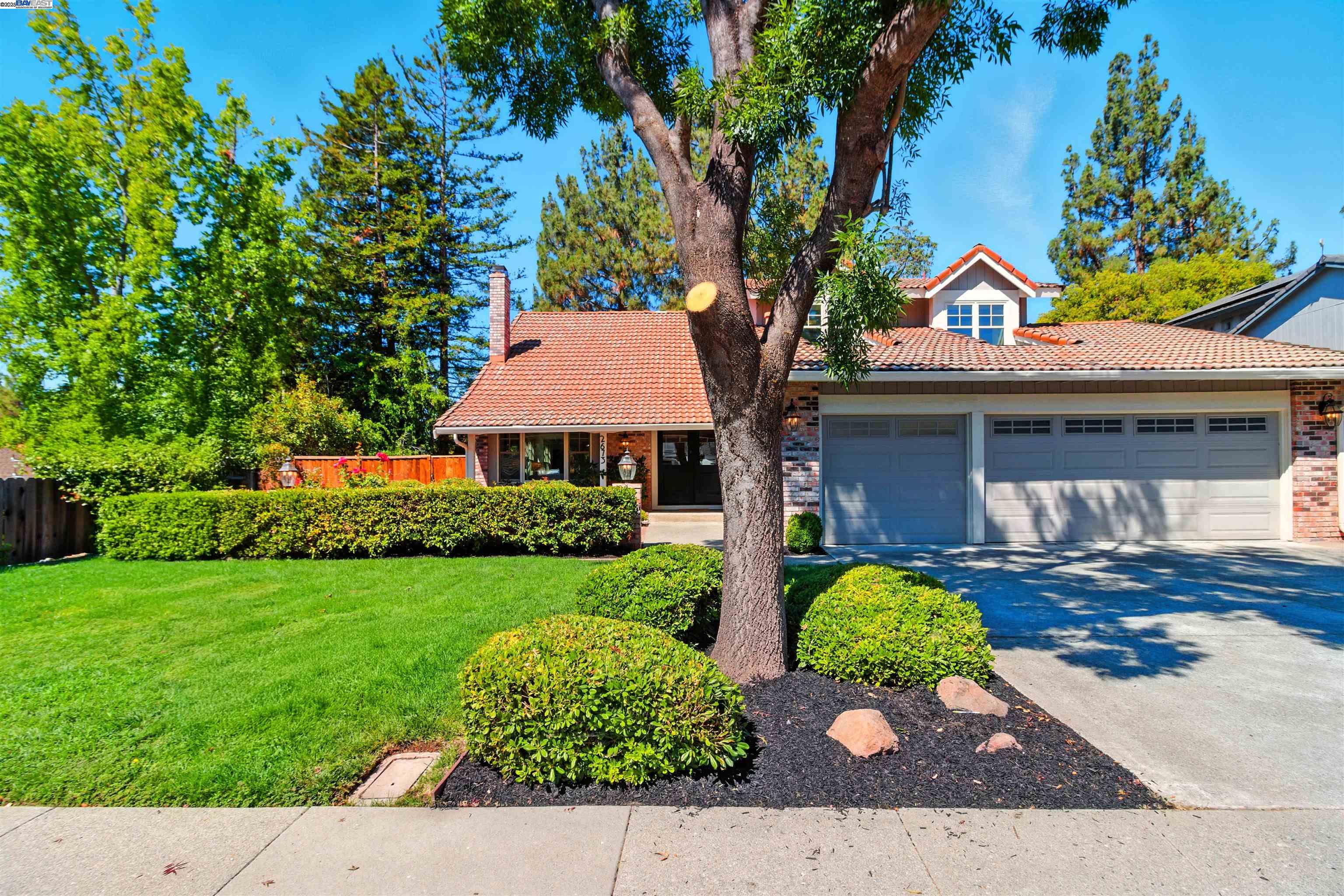 Detail Gallery Image 4 of 56 For 2673 Velvet Way, Walnut Creek,  CA 94596 - 5 Beds | 2/1 Baths