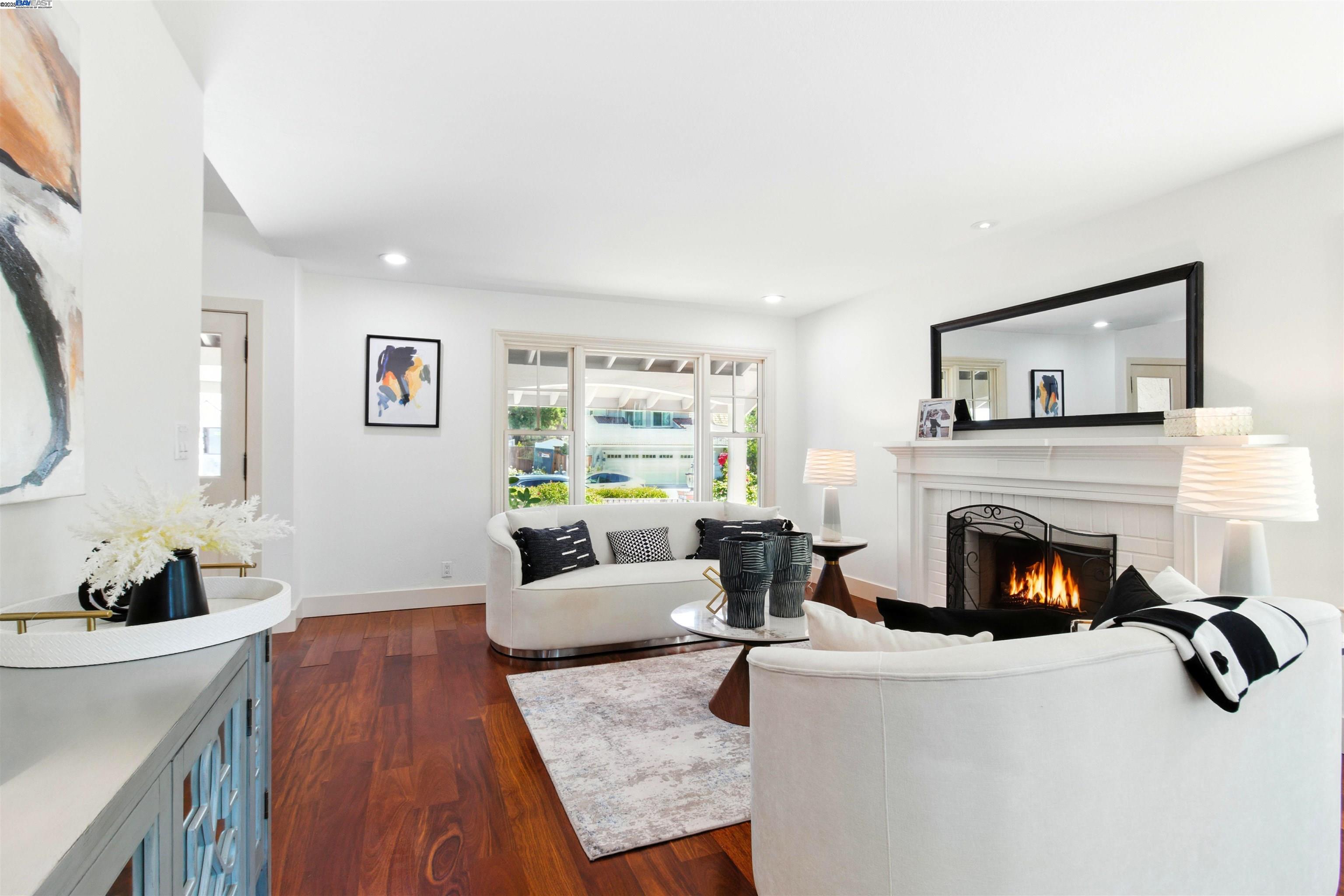 Detail Gallery Image 10 of 56 For 2673 Velvet Way, Walnut Creek,  CA 94596 - 5 Beds | 2/1 Baths