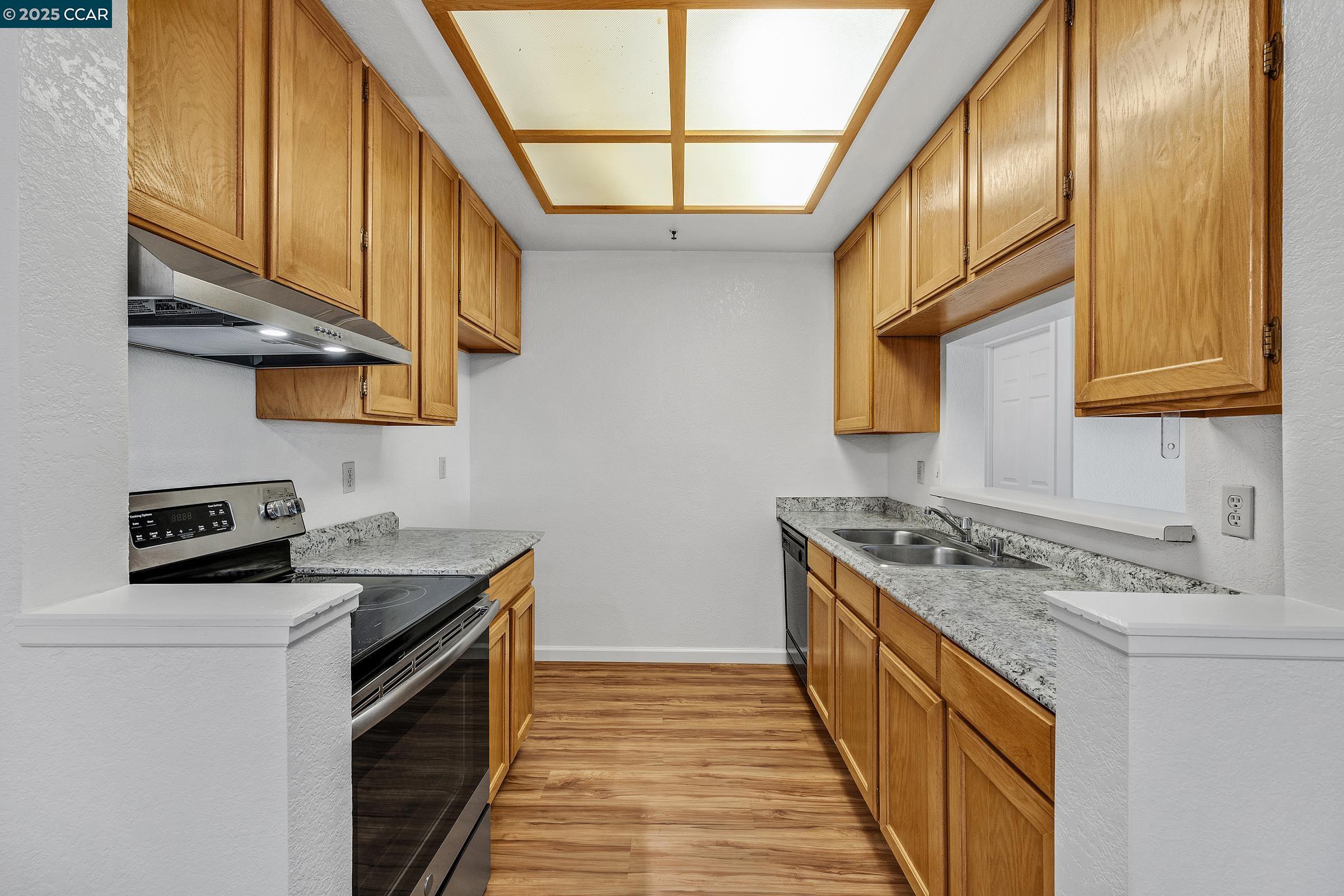 Detail Gallery Image 15 of 33 For 603 Waterford Pl, Pinole,  CA 94564 - 1 Beds | 1 Baths