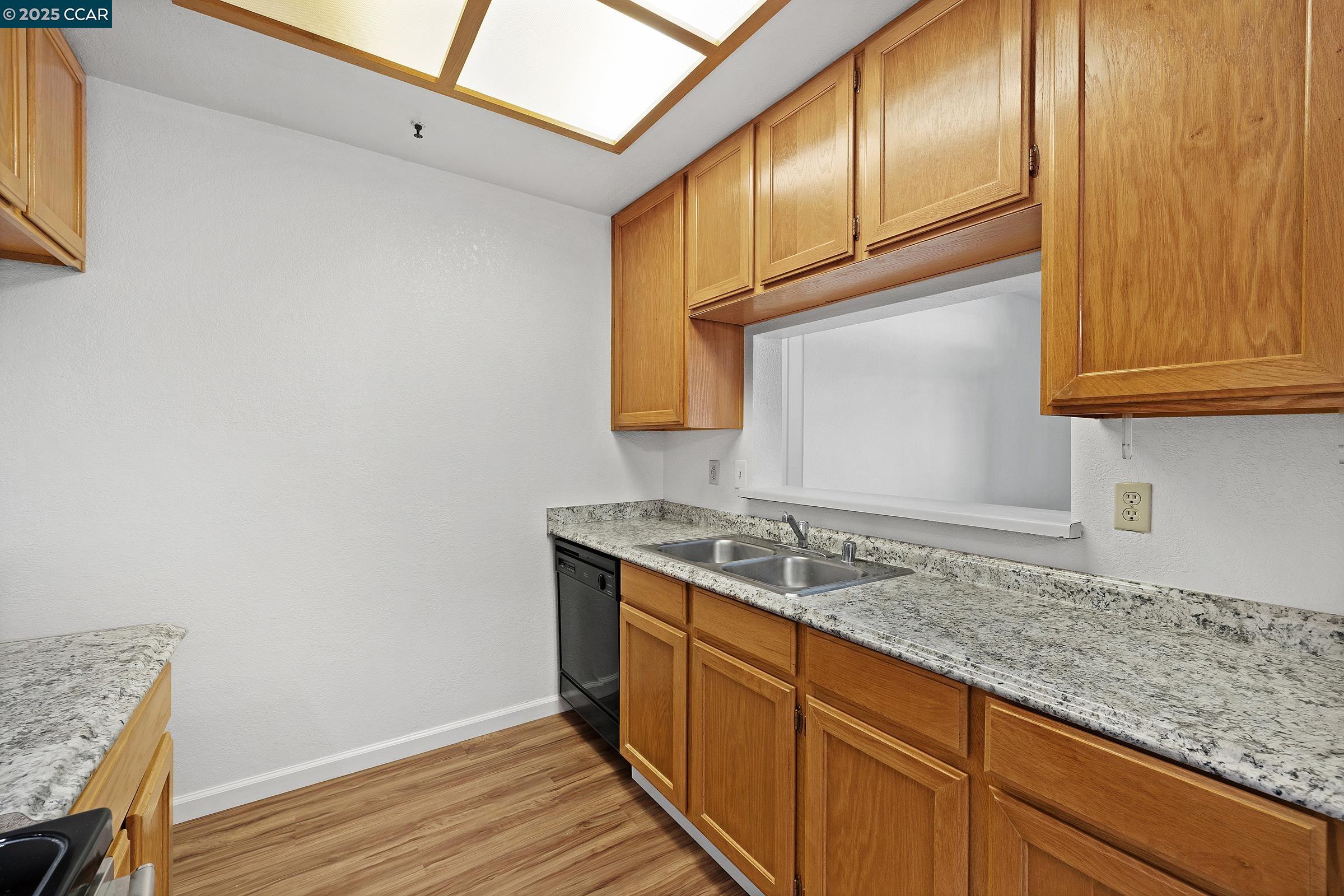 Detail Gallery Image 16 of 33 For 603 Waterford Pl, Pinole,  CA 94564 - 1 Beds | 1 Baths