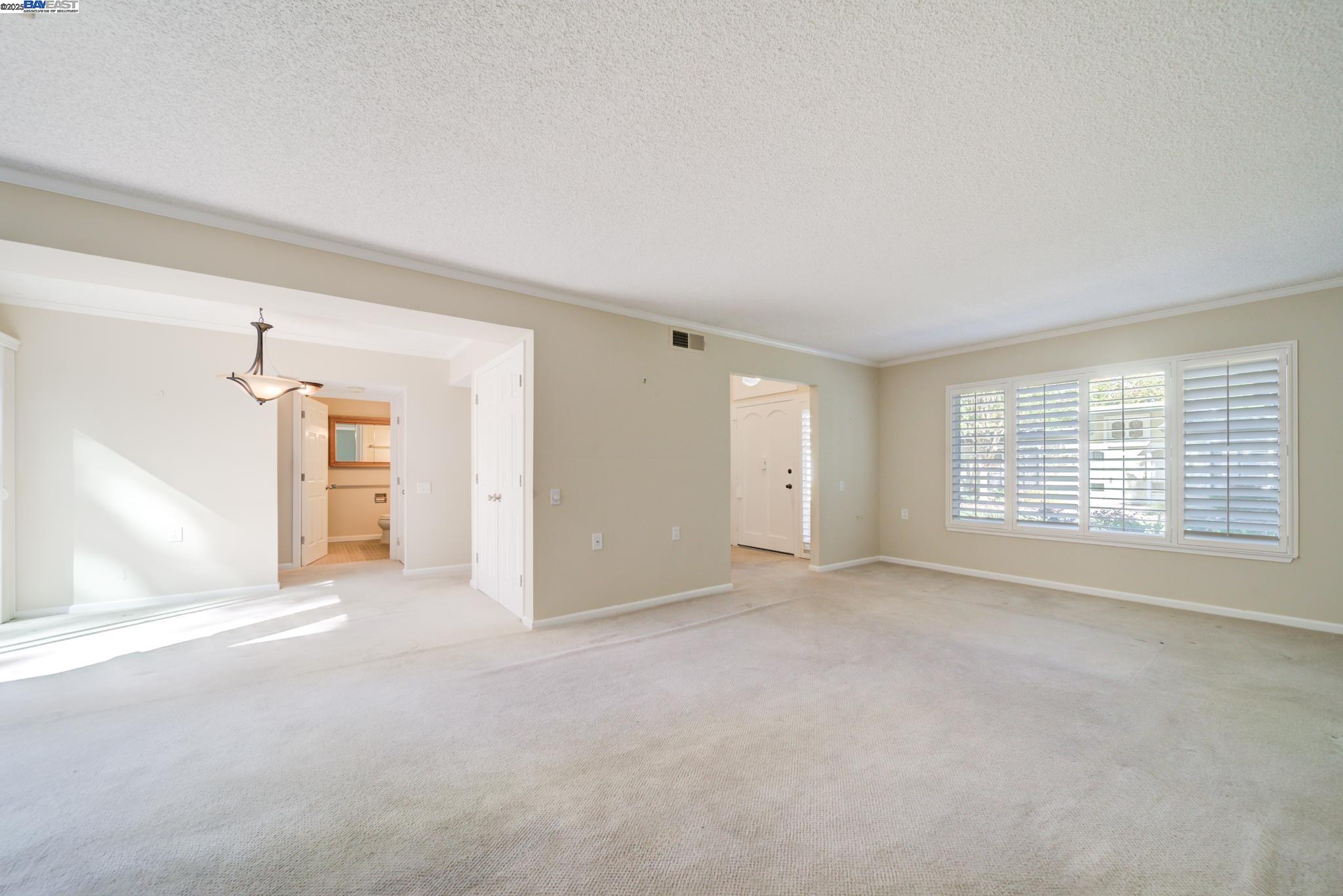 Photo #8: 41115306 Listing: Photo #8