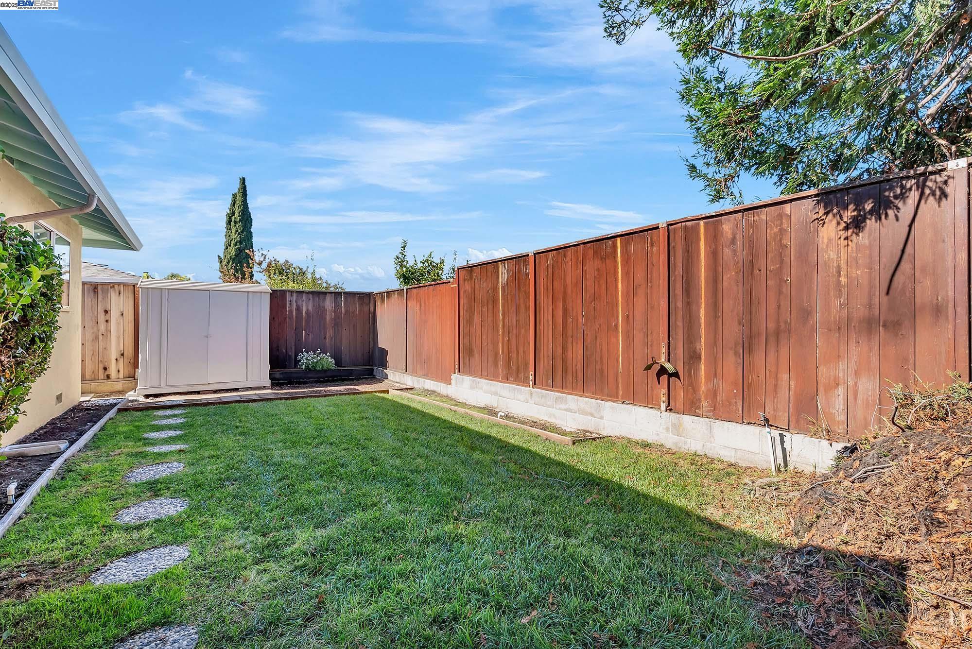 Detail Gallery Image 32 of 36 For 584 Eleanor Place, Hayward,  CA 94544 - 3 Beds | 2 Baths