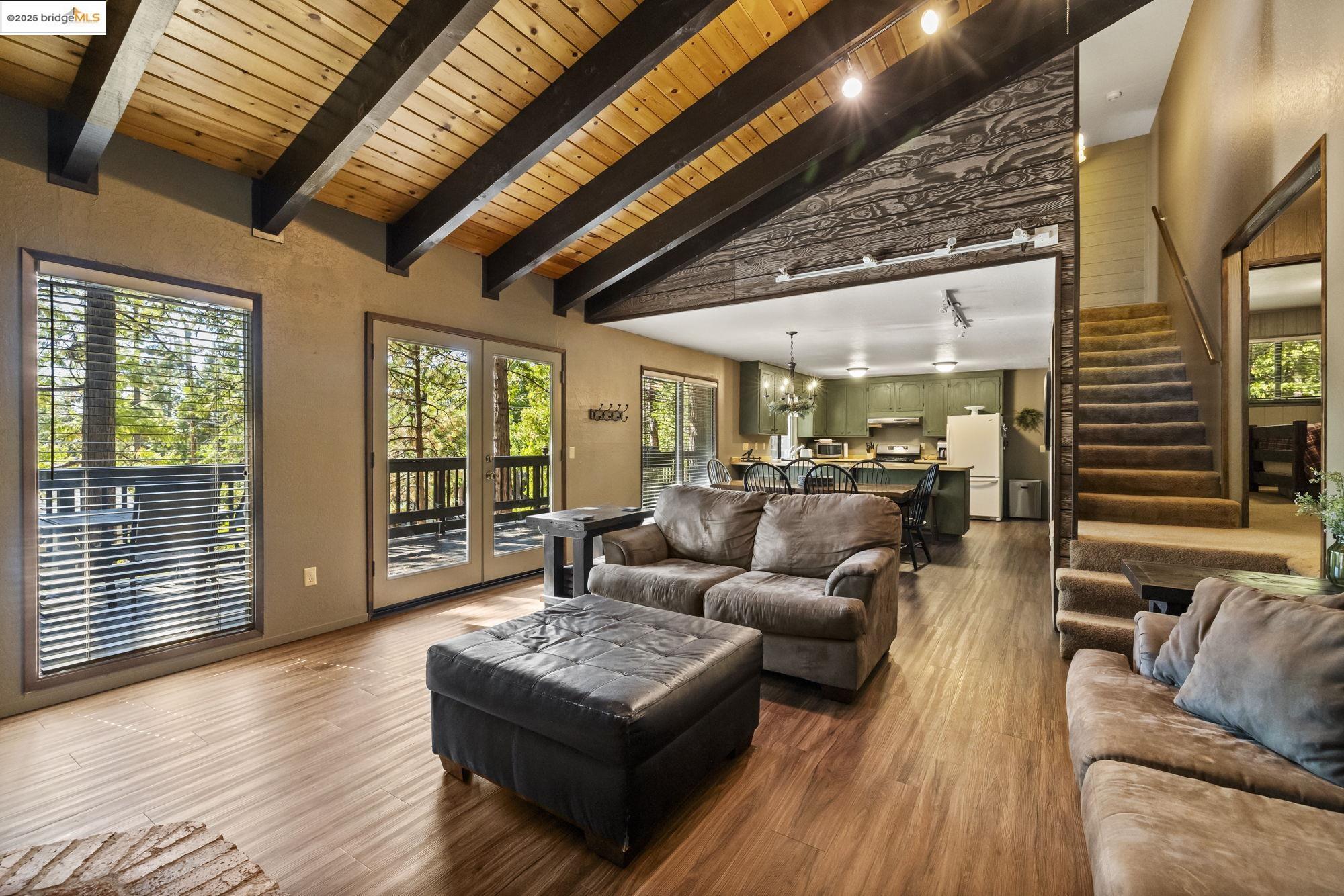 Detail Gallery Image 2 of 28 For 28838 Snowhite Ridge Drive, Cold Springs,  CA 95335 - 3 Beds | 2 Baths