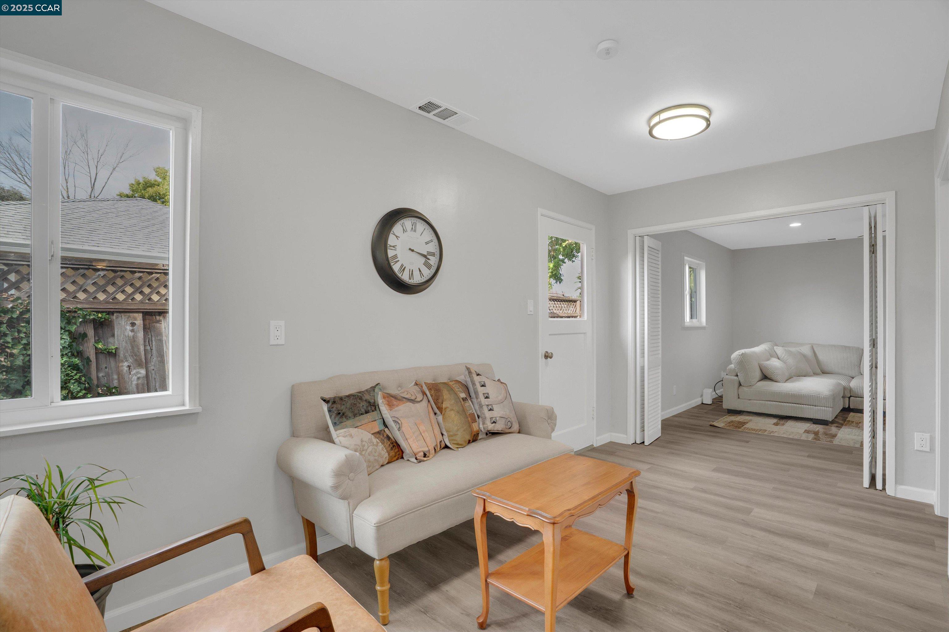 Detail Gallery Image 14 of 37 For 136 Cleopatra, Pleasant Hill,  CA 94523 - 3 Beds | 2 Baths