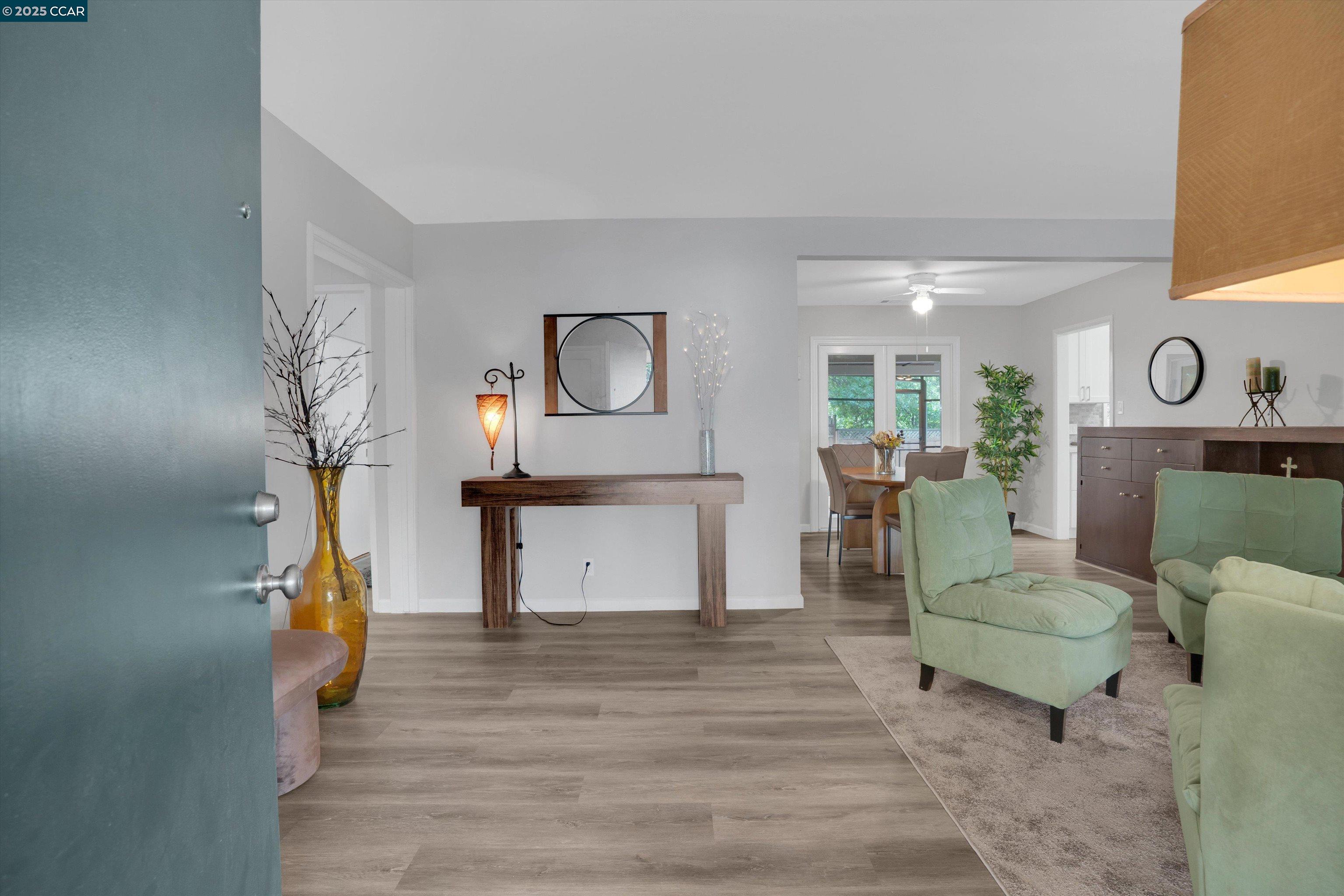 Detail Gallery Image 5 of 37 For 136 Cleopatra, Pleasant Hill,  CA 94523 - 3 Beds | 2 Baths