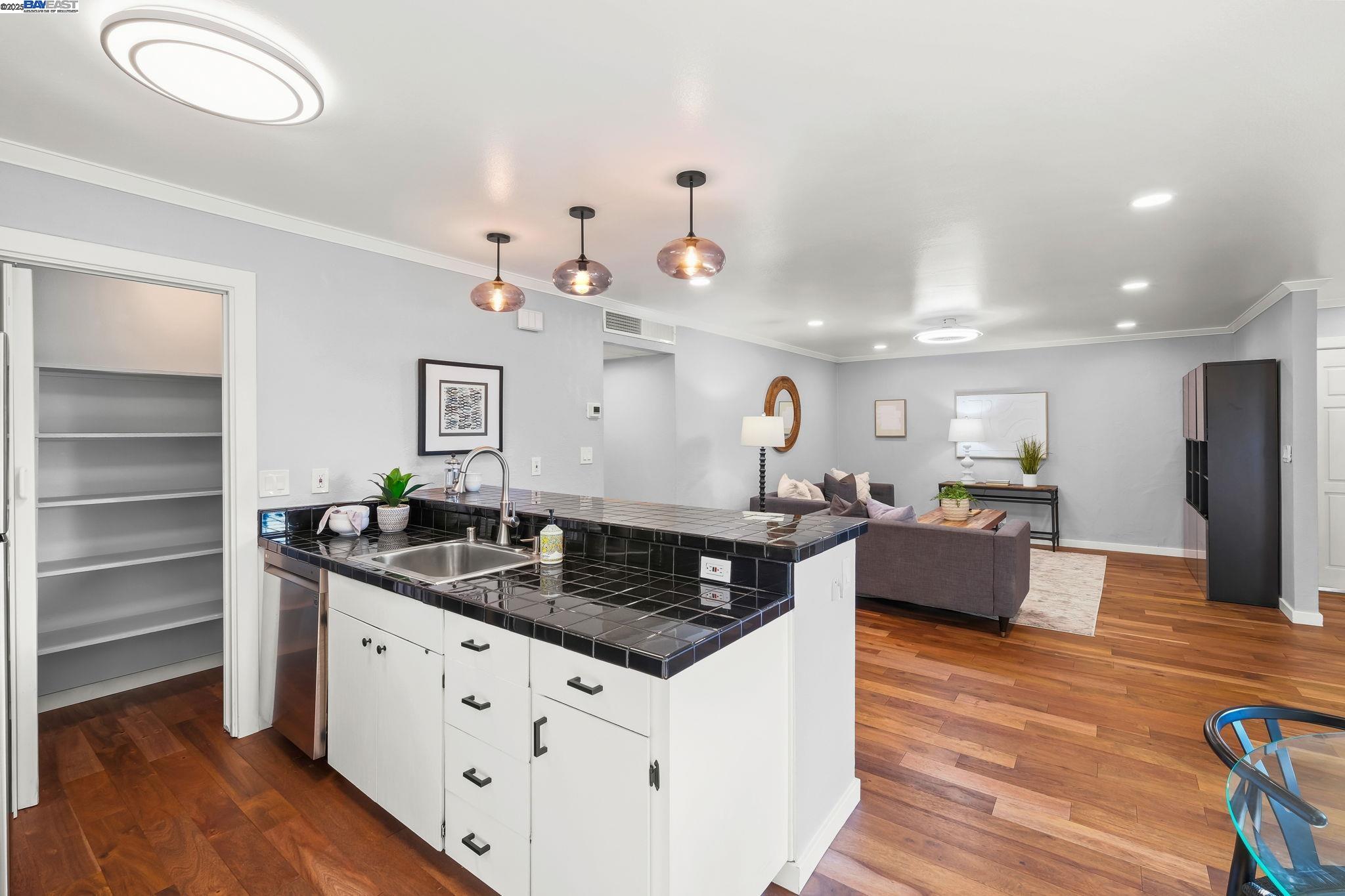 Detail Gallery Image 15 of 28 For 9085 Alcosta Blvd #334,  San Ramon,  CA 94583 - 2 Beds | 1 Baths