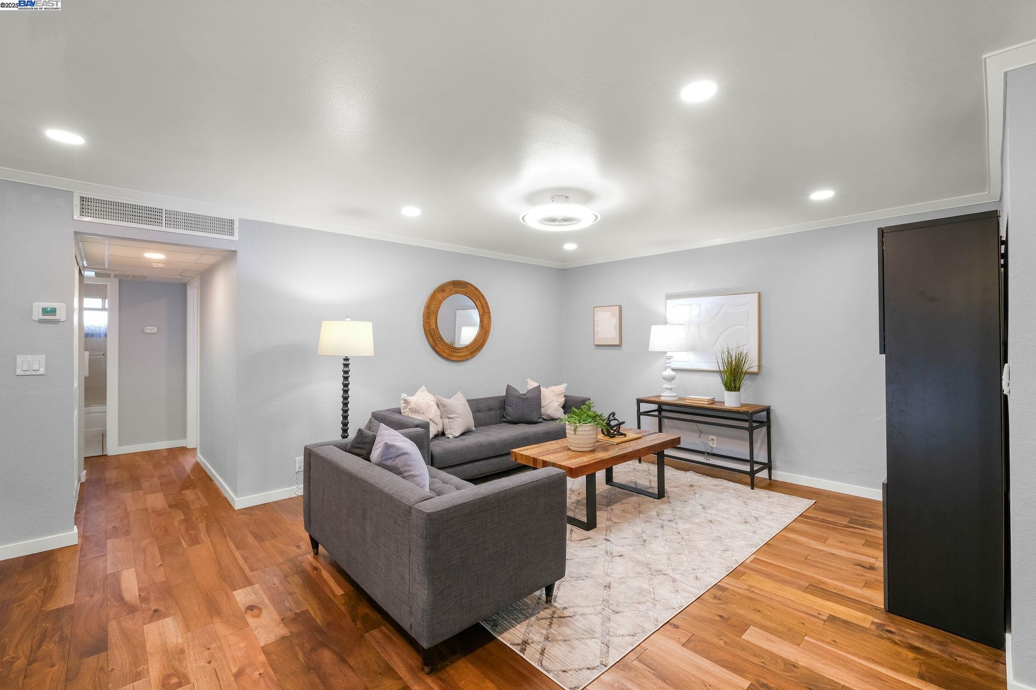 Detail Gallery Image 4 of 28 For 9085 Alcosta Blvd #334,  San Ramon,  CA 94583 - 2 Beds | 1 Baths