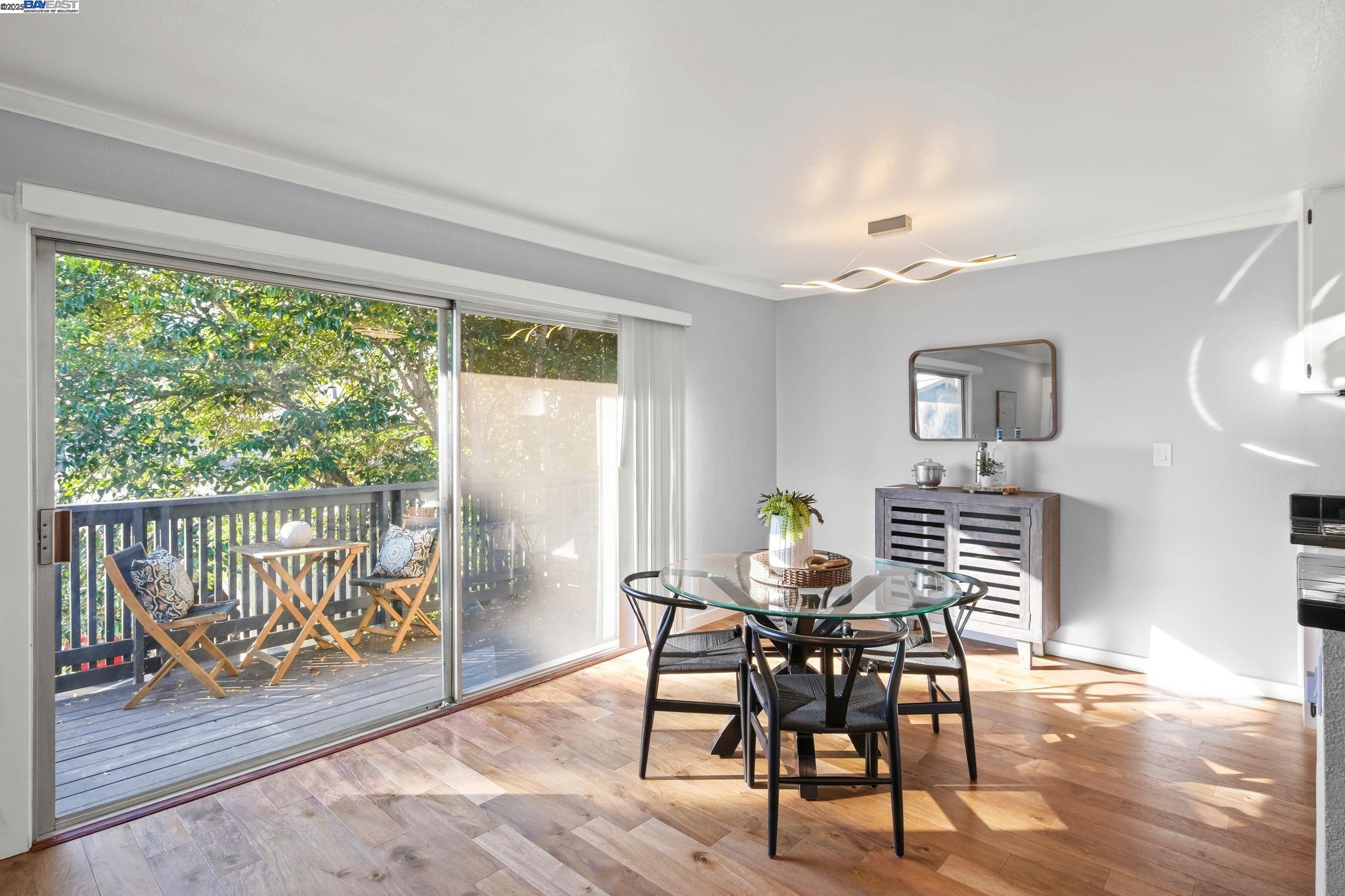 Detail Gallery Image 8 of 28 For 9085 Alcosta Blvd #334,  San Ramon,  CA 94583 - 2 Beds | 1 Baths