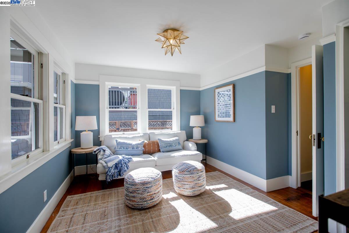 Detail Gallery Image 17 of 60 For 1238 Versailles Ave, Alameda,  CA 94501 - 6 Beds | 4/1 Baths