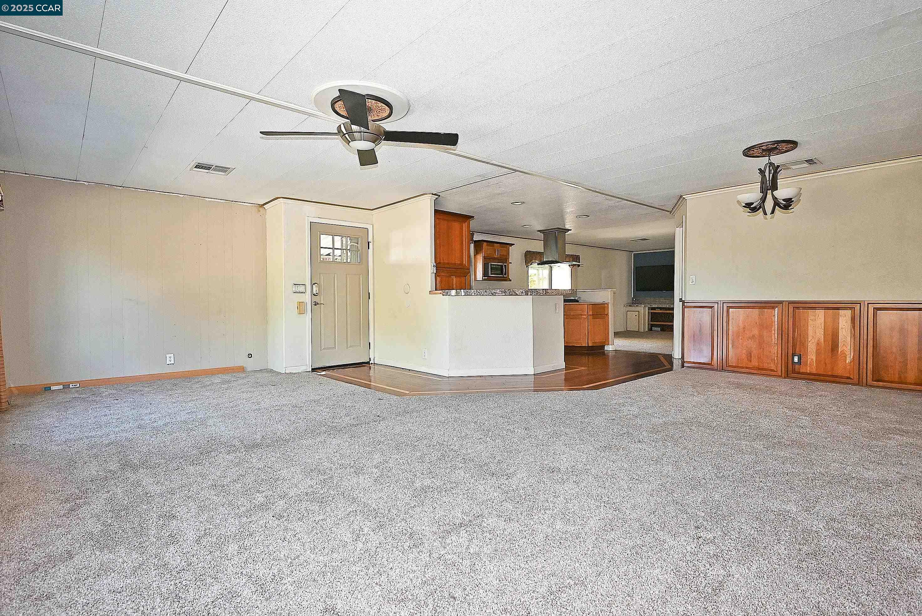 Detail Gallery Image 14 of 38 For 301 Avenida Flores, Pacheco,  CA 94553 - 2 Beds | 2 Baths