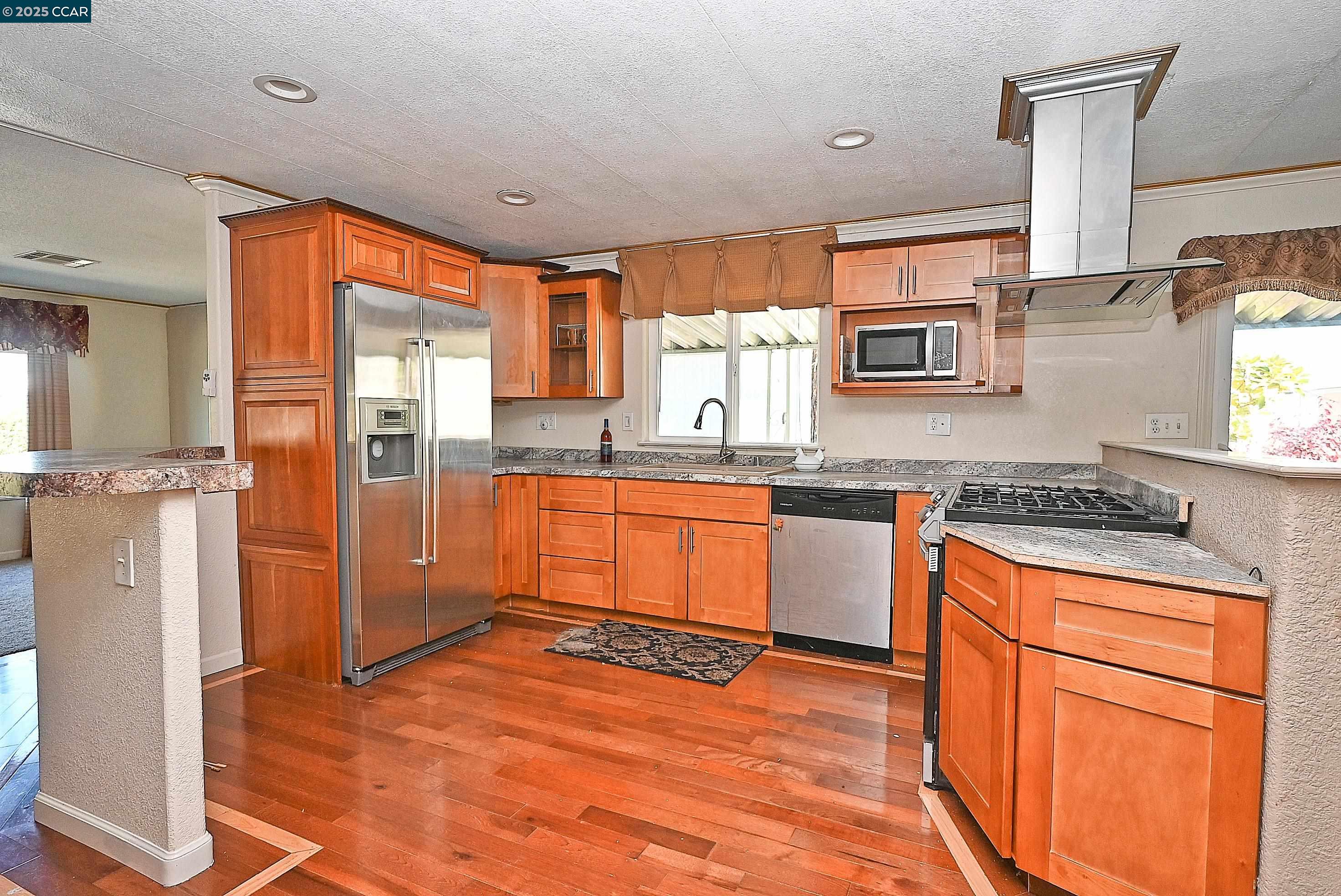 Detail Gallery Image 19 of 38 For 301 Avenida Flores, Pacheco,  CA 94553 - 2 Beds | 2 Baths