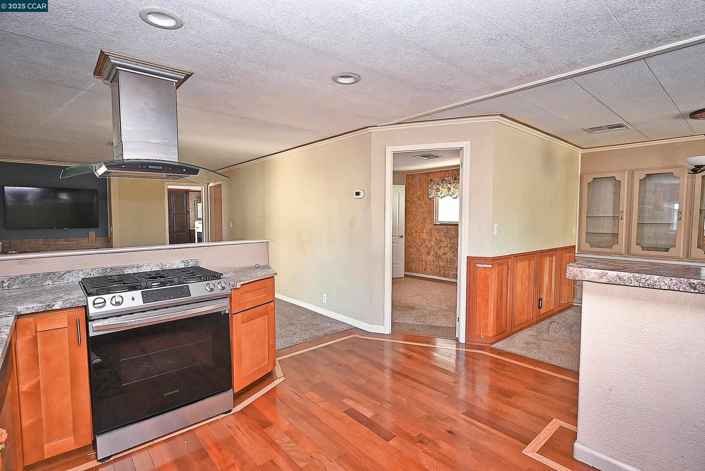 Detail Gallery Image 20 of 38 For 301 Avenida Flores, Pacheco,  CA 94553 - 2 Beds | 2 Baths