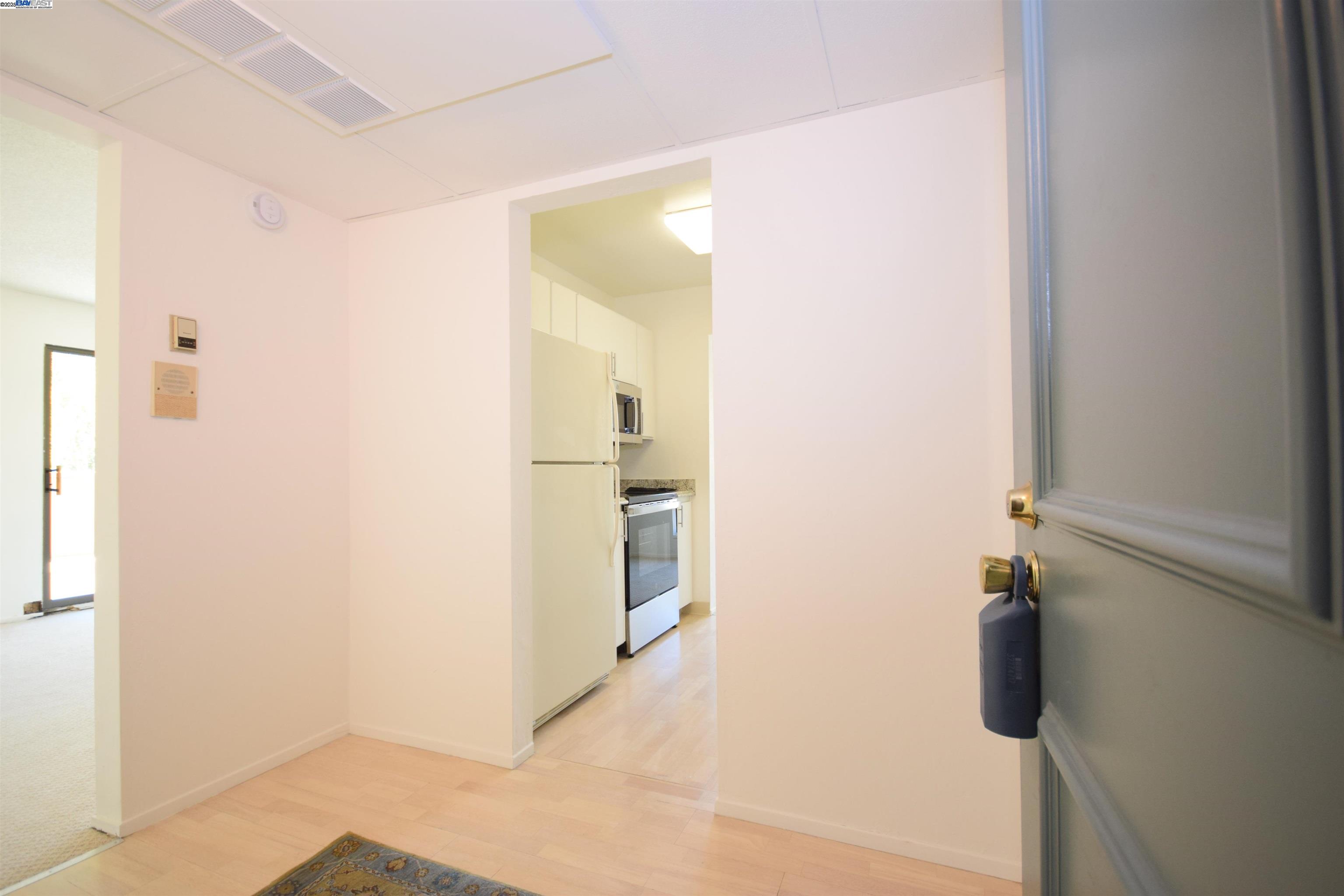 Photo #2: 41115340 Listing: Photo #2