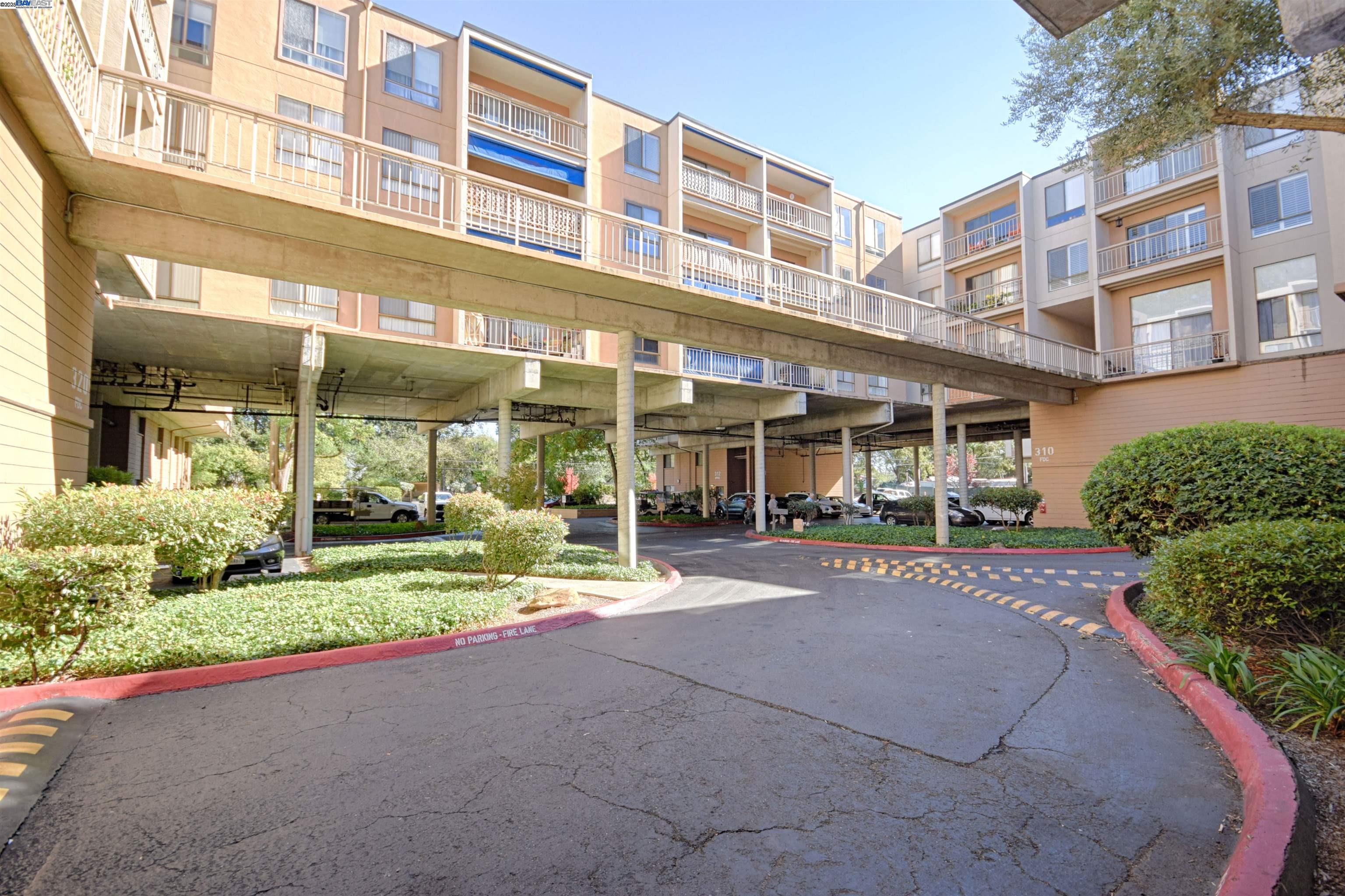 Photo #40: 41115340 Listing: Photo #40