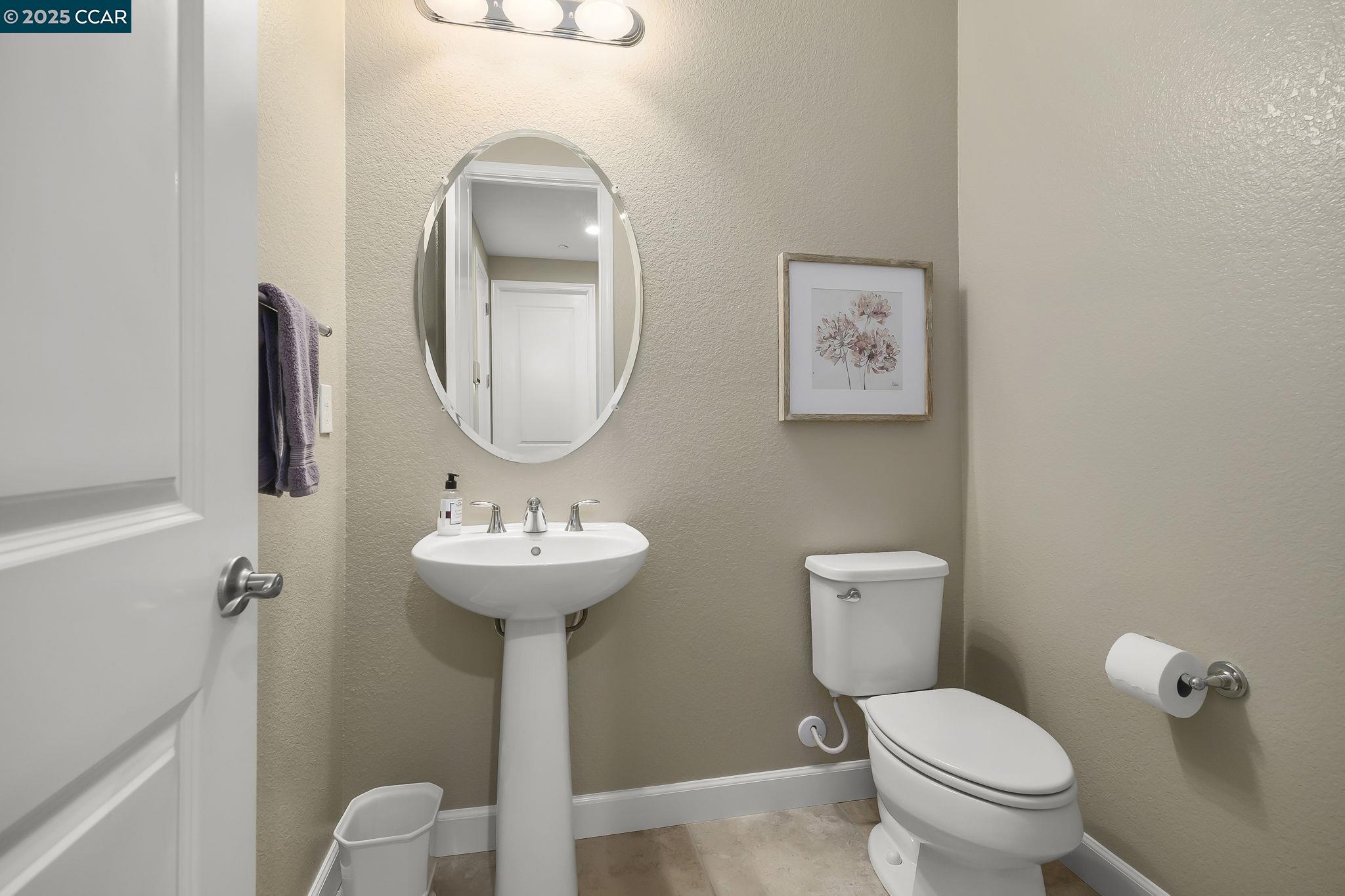 Detail Gallery Image 17 of 31 For 490 Stratford Ct, Brentwood,  CA 94513 - 4 Beds | 3/1 Baths