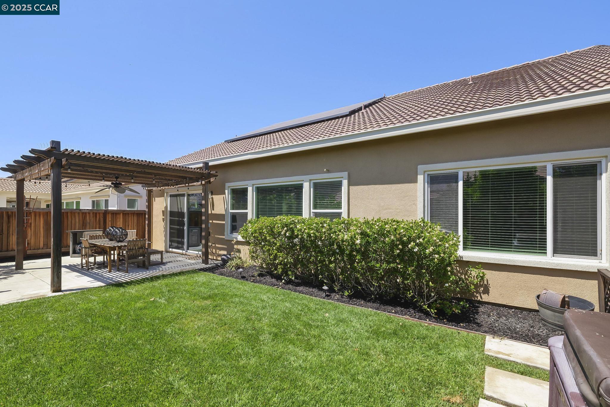 Detail Gallery Image 26 of 31 For 490 Stratford Ct, Brentwood,  CA 94513 - 4 Beds | 3/1 Baths