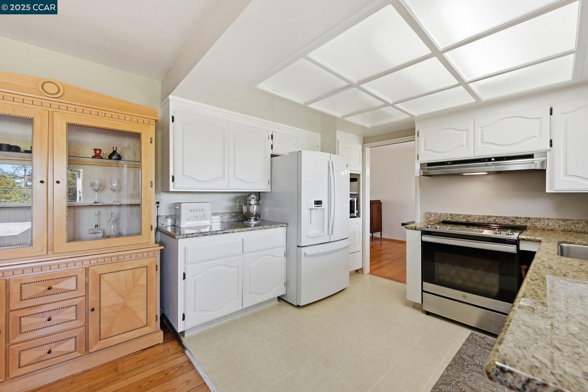 Detail Gallery Image 9 of 51 For 92 Gaywood Pl, Moraga,  CA 94556 - 4 Beds | 2 Baths