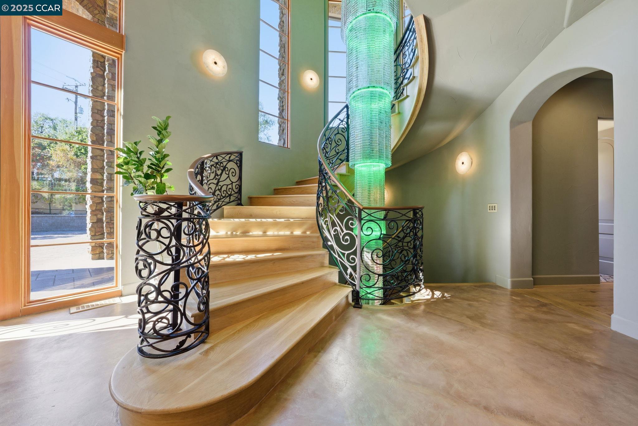 Detail Gallery Image 3 of 60 For 8 Quiet Country Lane, Danville,  CA 94526 - 5 Beds | 6 Baths