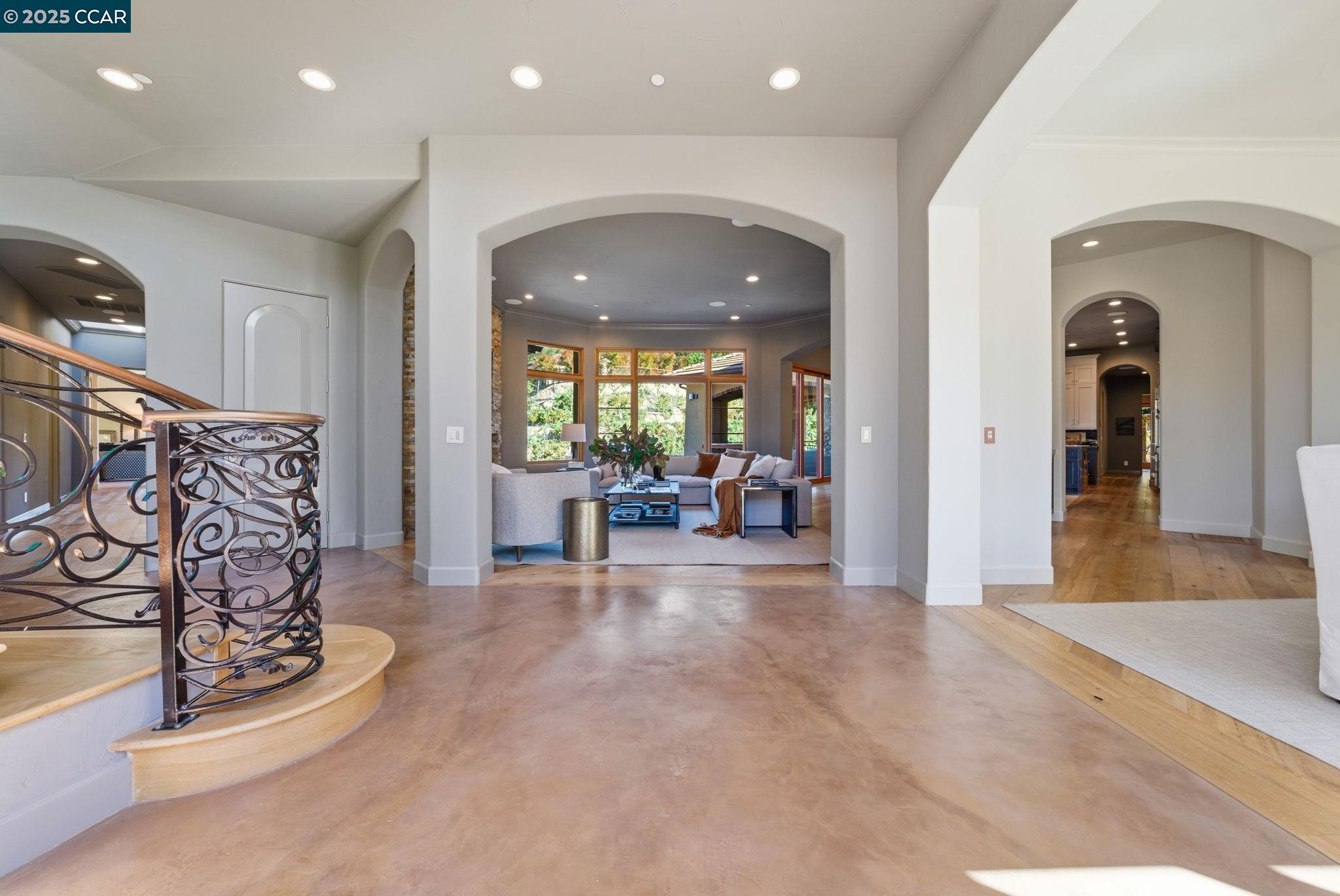 Detail Gallery Image 4 of 60 For 8 Quiet Country Lane, Danville,  CA 94526 - 5 Beds | 6 Baths