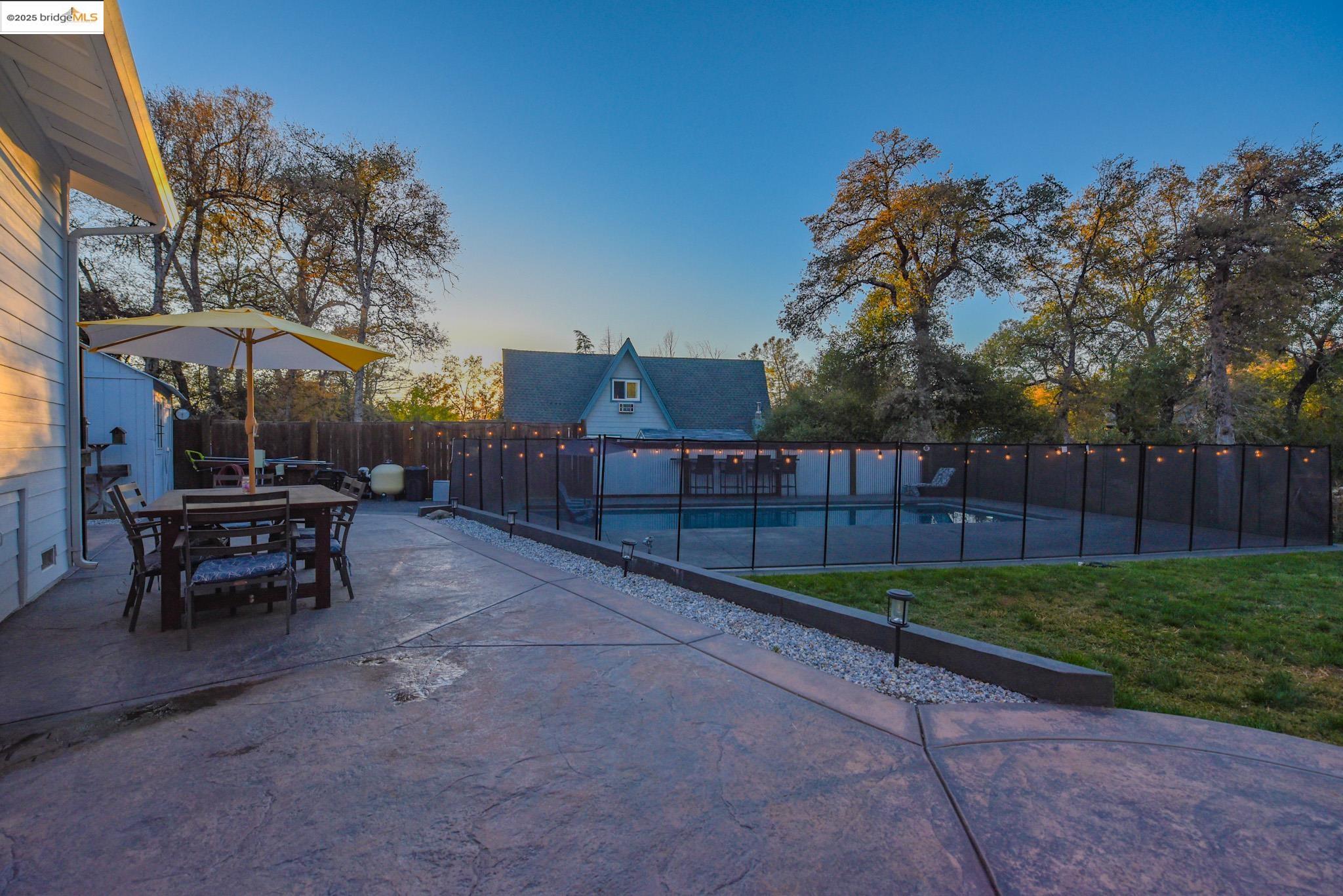 Detail Gallery Image 30 of 51 For 20636 Willow Springs Dr, Soulsbyville,  CA 95372 - 3 Beds | 2 Baths