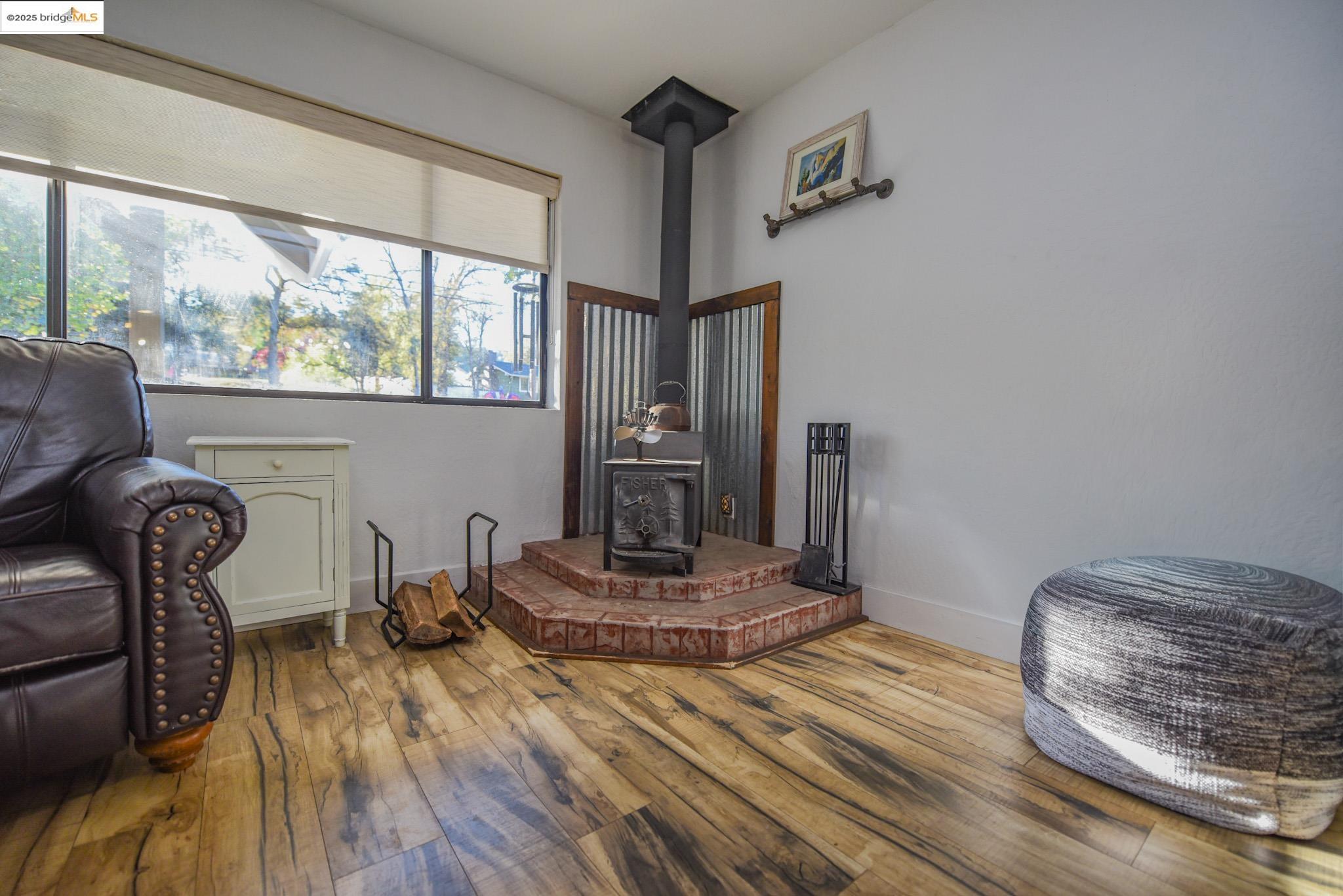 Detail Gallery Image 8 of 51 For 20636 Willow Springs Dr, Soulsbyville,  CA 95372 - 3 Beds | 2 Baths