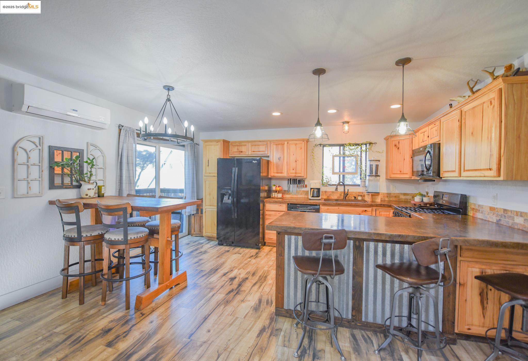 Detail Gallery Image 10 of 51 For 20636 Willow Springs Dr, Soulsbyville,  CA 95372 - 3 Beds | 2 Baths