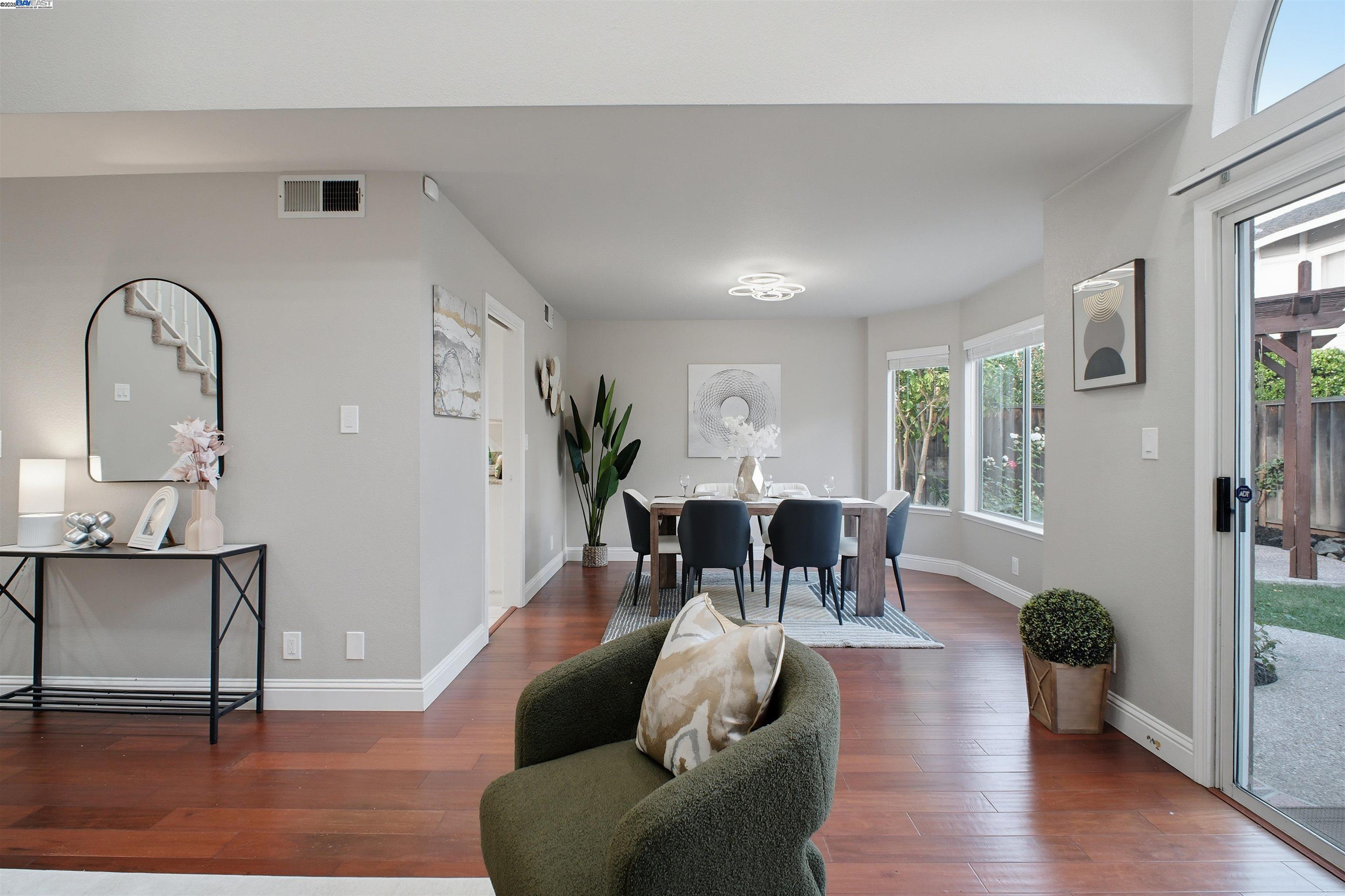 Detail Gallery Image 8 of 58 For 754 Winterside Cir, San Ramon,  CA 94583 - 3 Beds | 2/1 Baths