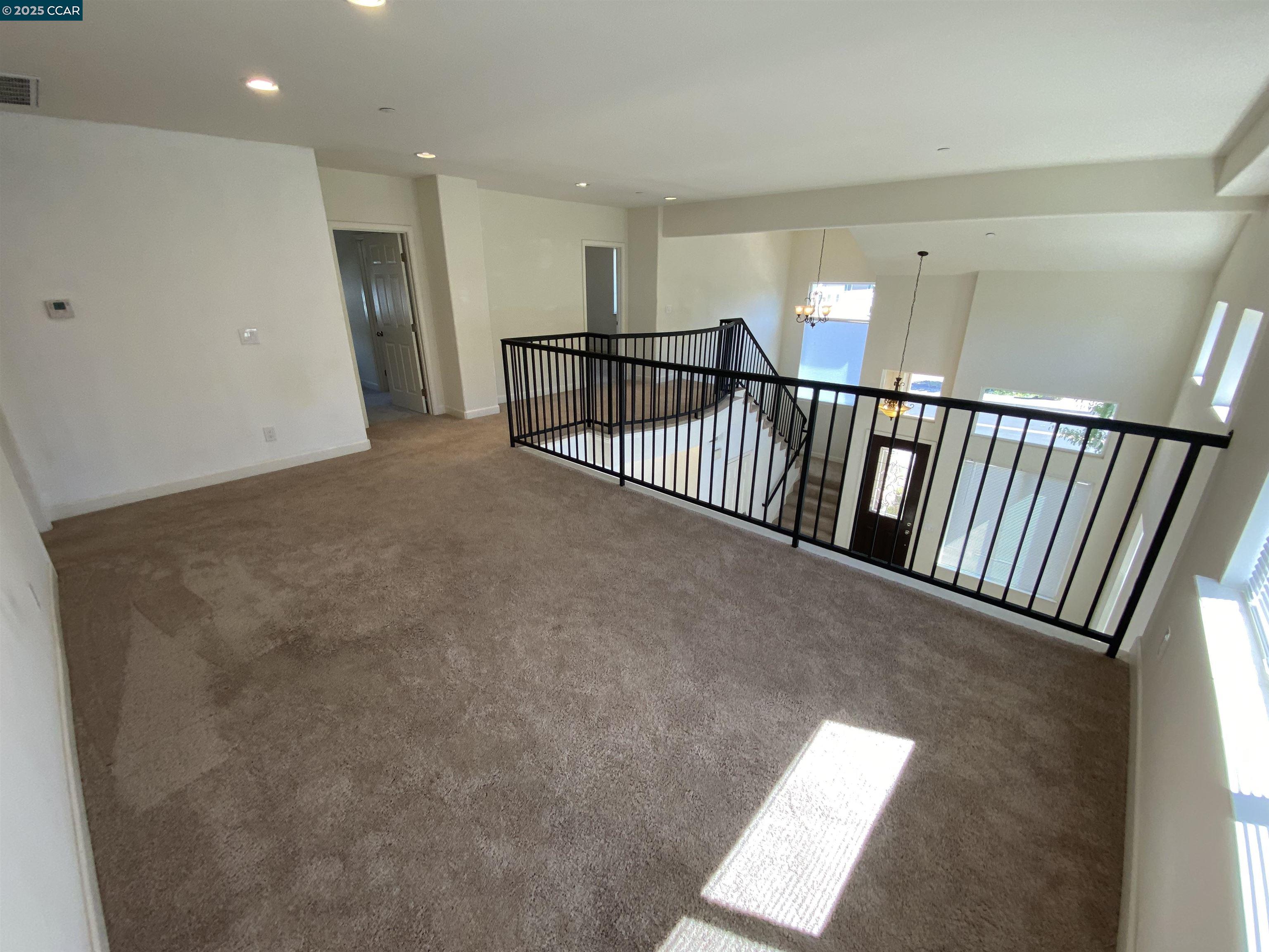 Detail Gallery Image 32 of 57 For 1900 La Veranda Pl, Martinez,  CA 94553 - 5 Beds | 3 Baths