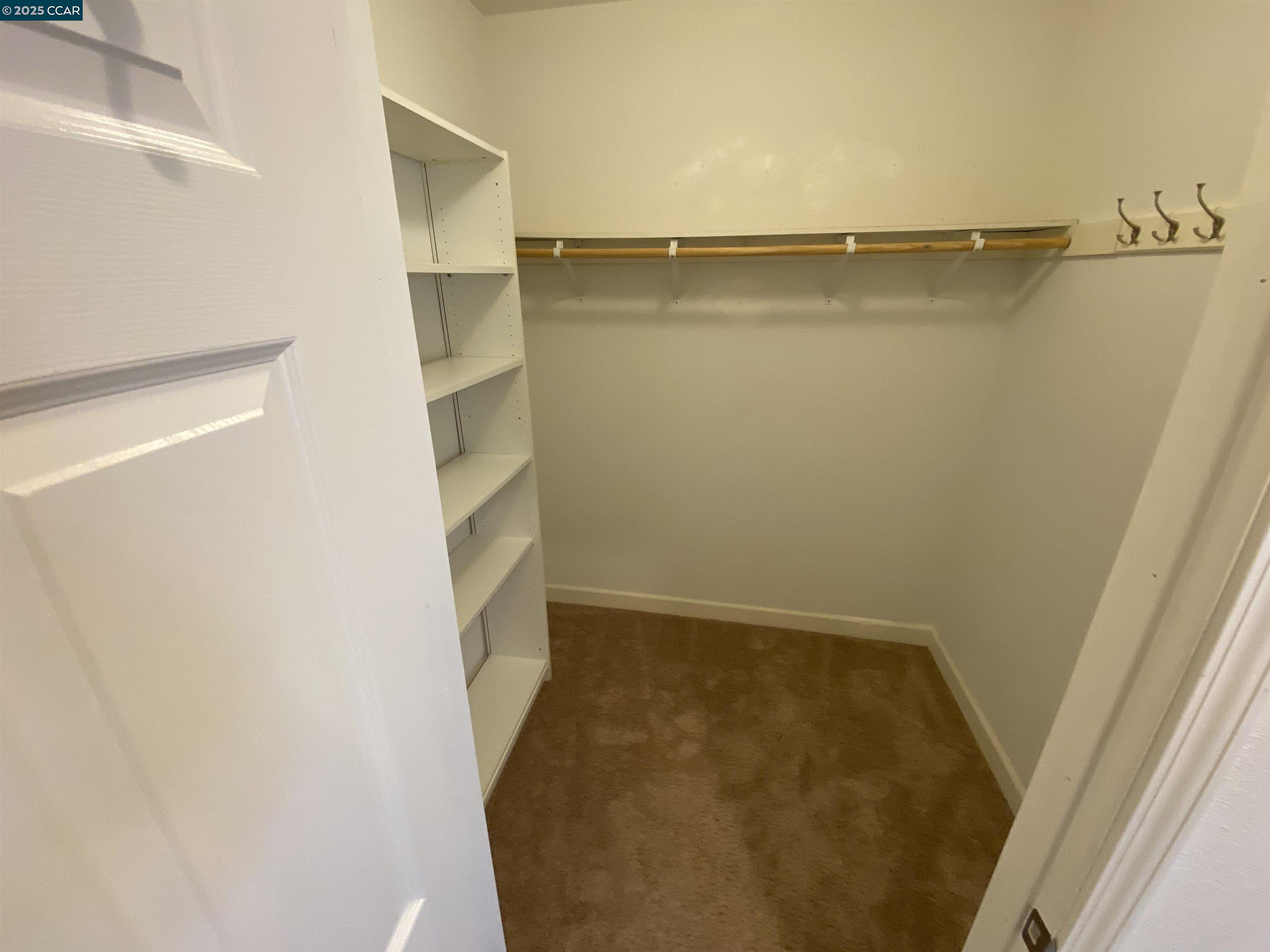 Detail Gallery Image 38 of 57 For 1900 La Veranda Pl, Martinez,  CA 94553 - 5 Beds | 3 Baths