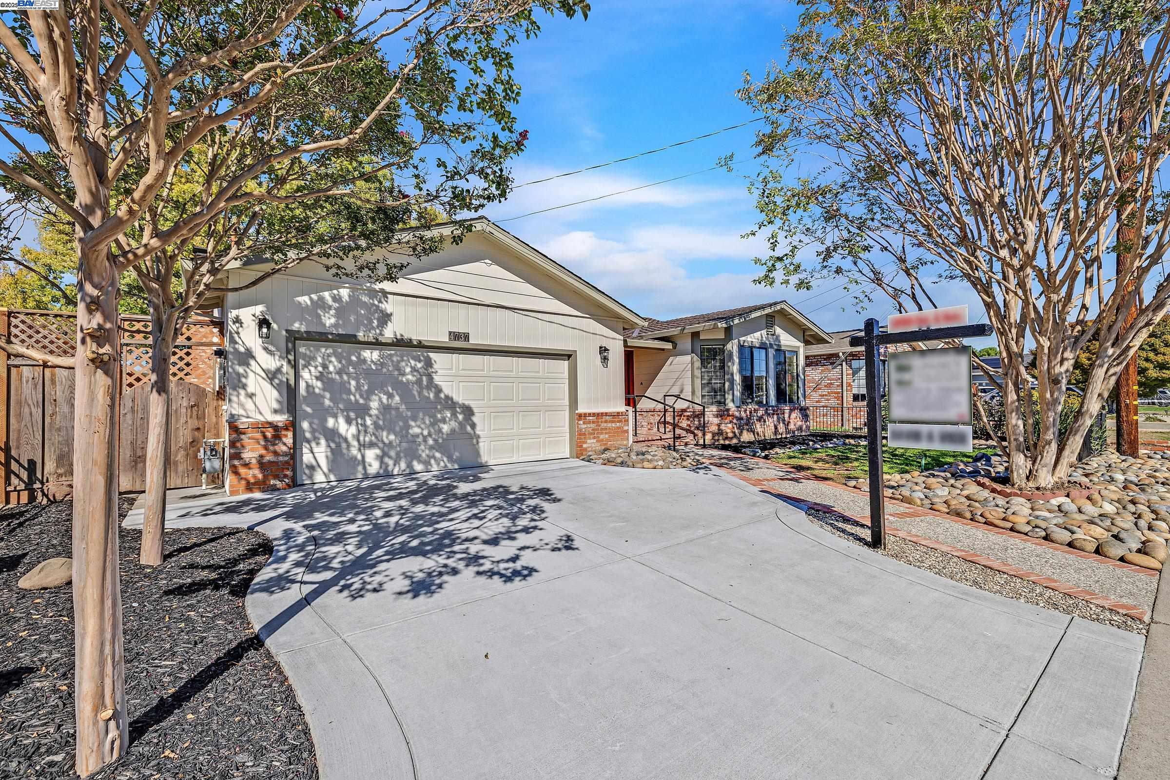 Front Image Thumbnail for BE41115361