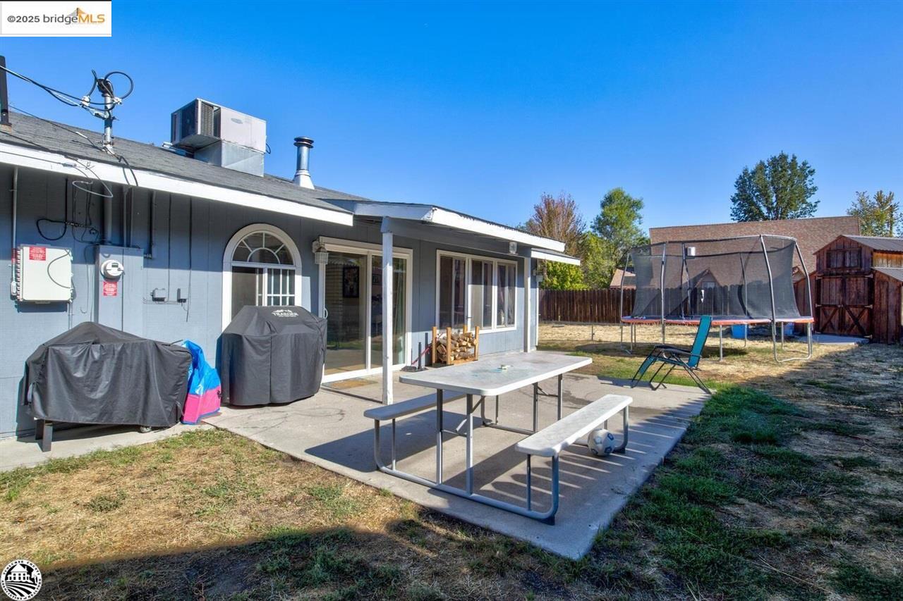 Detail Gallery Image 39 of 49 For 17412 Livermore Ct, Soulsbyville,  CA 95372-9733 - 4 Beds | 2 Baths