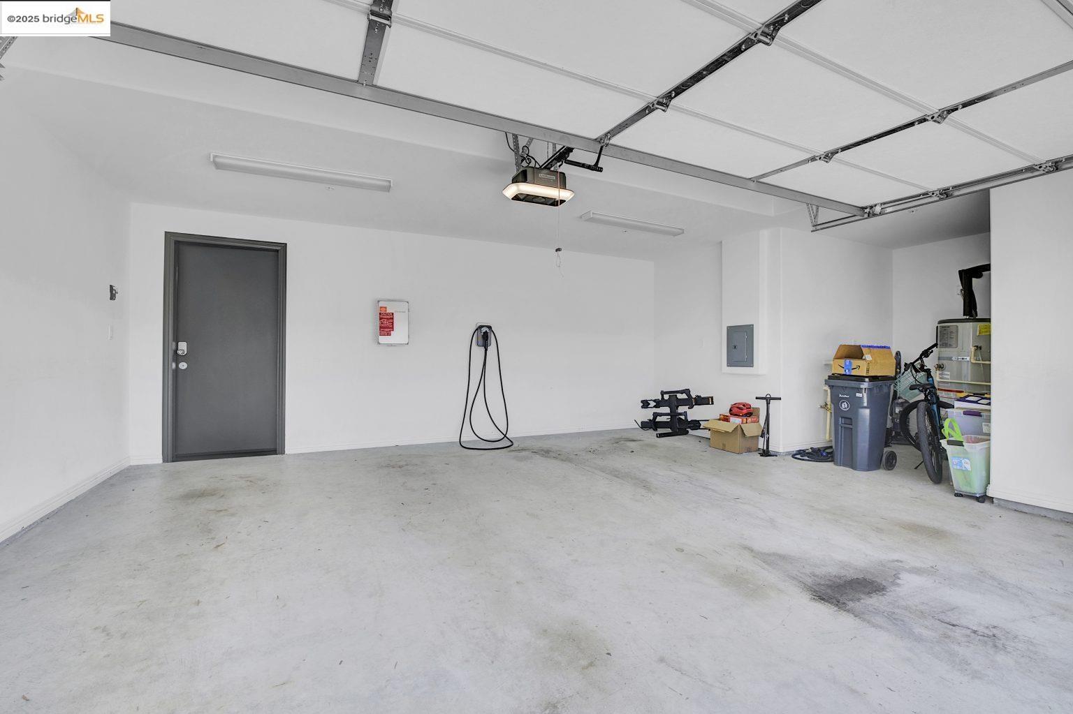 Detail Gallery Image 14 of 17 For 210 Waters Park Cir #304,  San Mateo,  CA 94403 - 3 Beds | 2 Baths