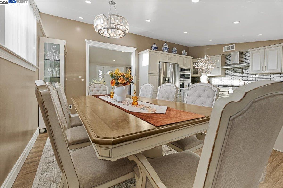Detail Gallery Image 15 of 51 For 794 Resota St, Hayward,  CA 94545 - 4 Beds | 2 Baths